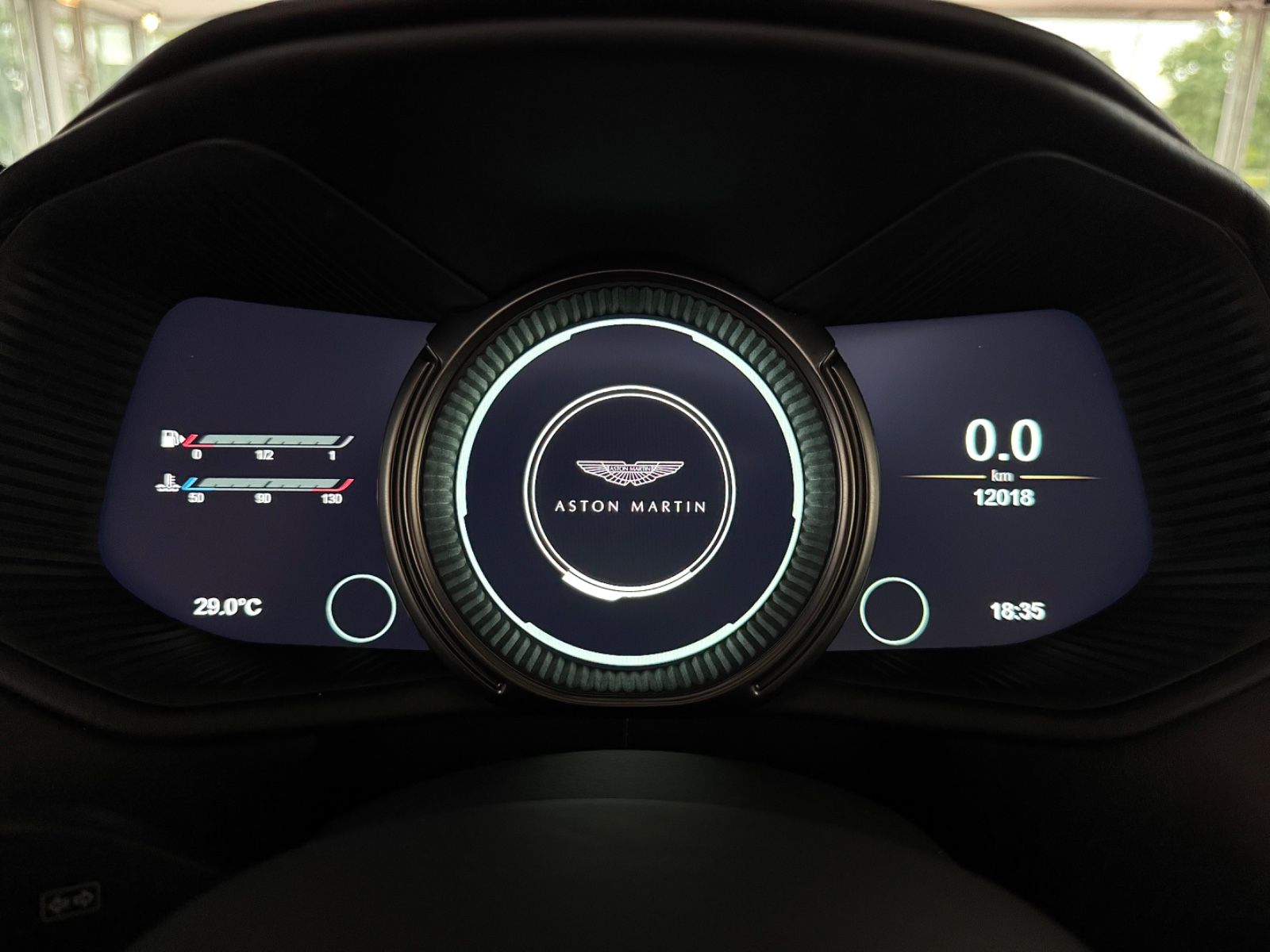 Aston Martin DB11 DB11 V8 Volante Bang&amp;Olufsen/BlackPack/1Hand
