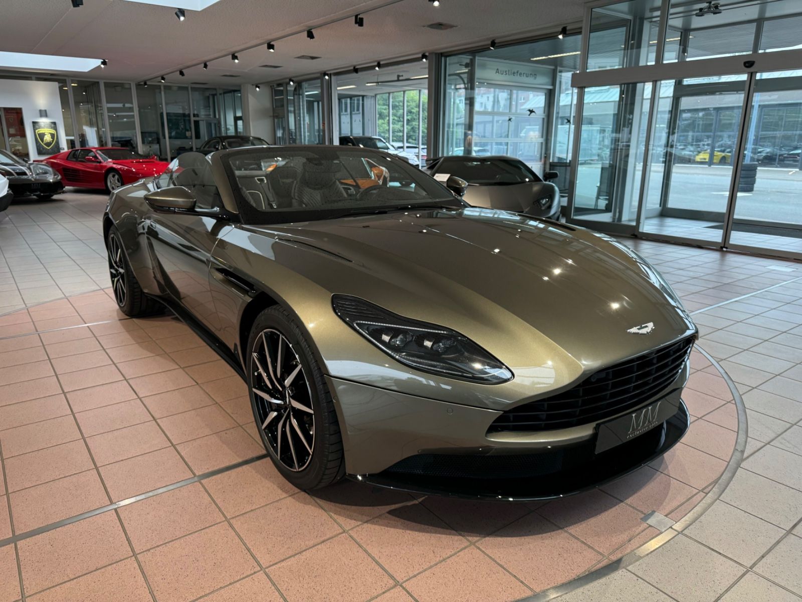 Aston Martin DB11 DB11 V8 Volante Bang&amp;Olufsen/ComfortPack