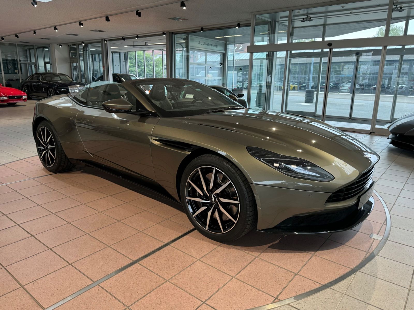 Aston Martin DB11 DB11 V8 Volante Bang&amp;Olufsen/ComfortPack