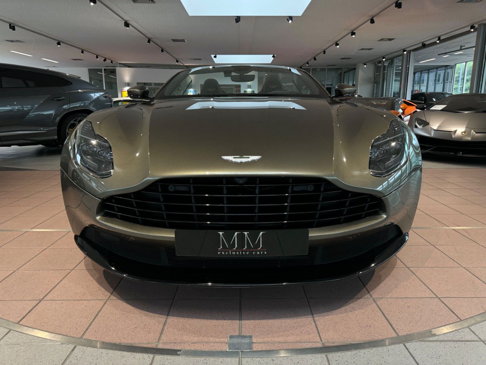 Aston Martin DB11 DB11 V8 Volante Bang&amp;Olufsen/ComfortPack