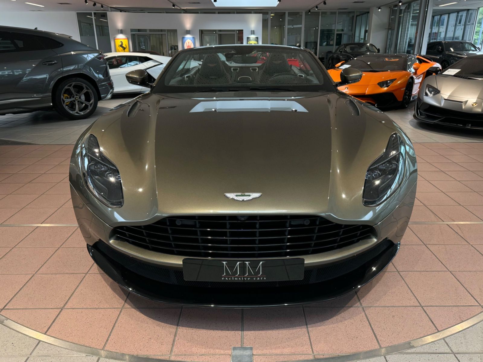 Aston Martin DB11 DB11 V8 Volante Bang&amp;Olufsen/ComfortPack