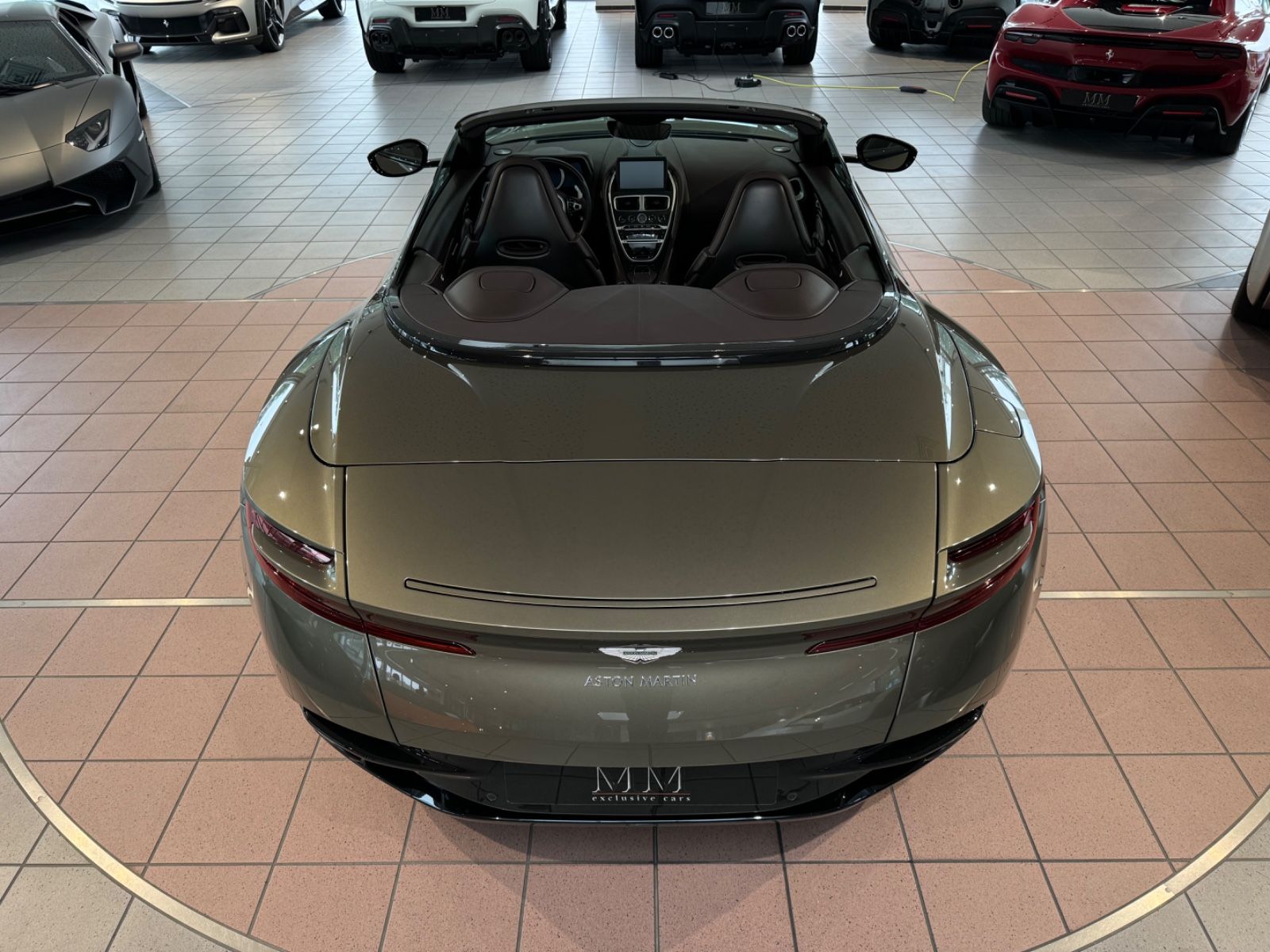 Aston Martin DB11 DB11 V8 Volante Bang&amp;Olufsen/ComfortPack