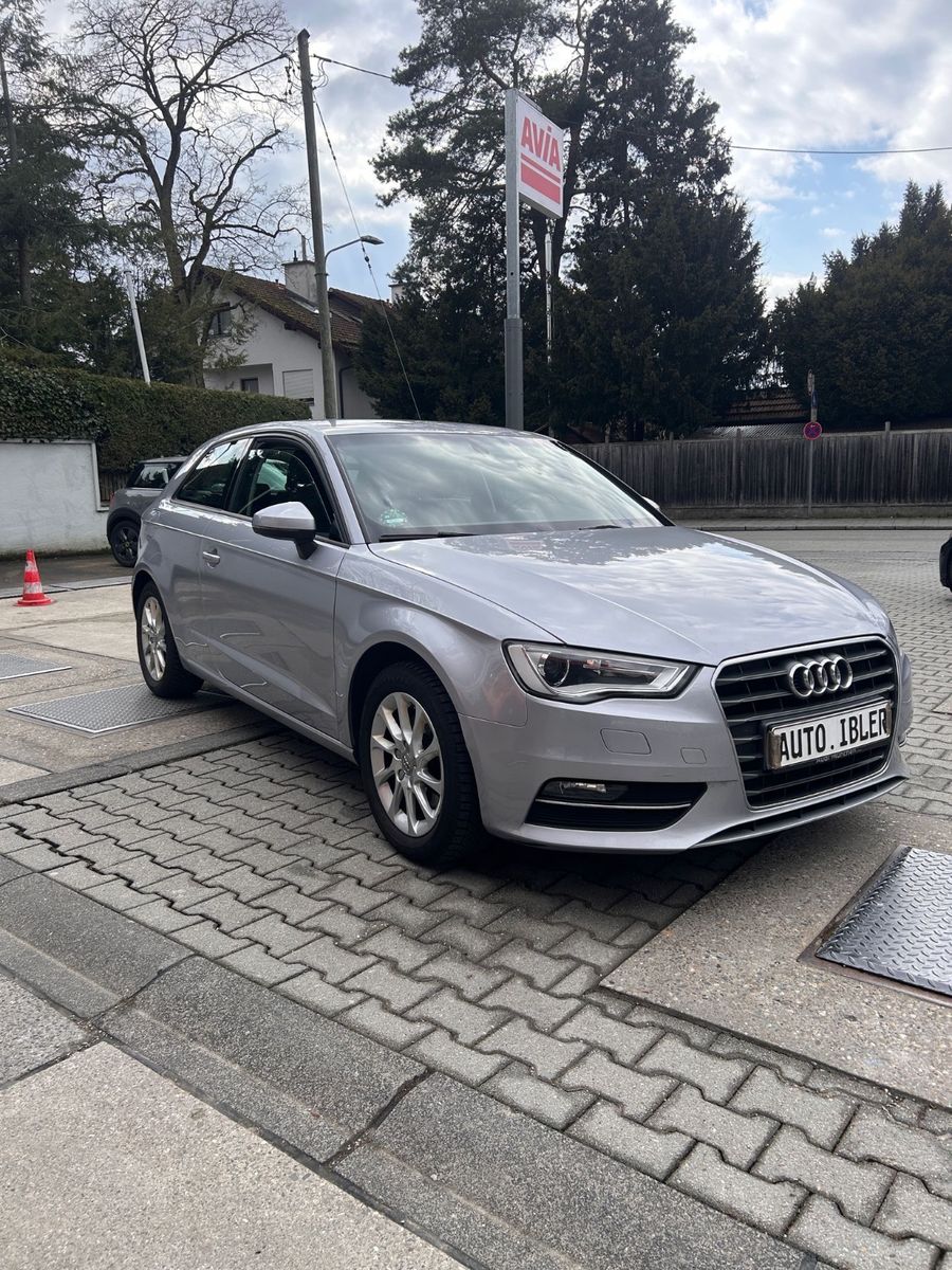 Audi A3 A3 attractionNavigationPlus,Sitzheizung,XenonTOP