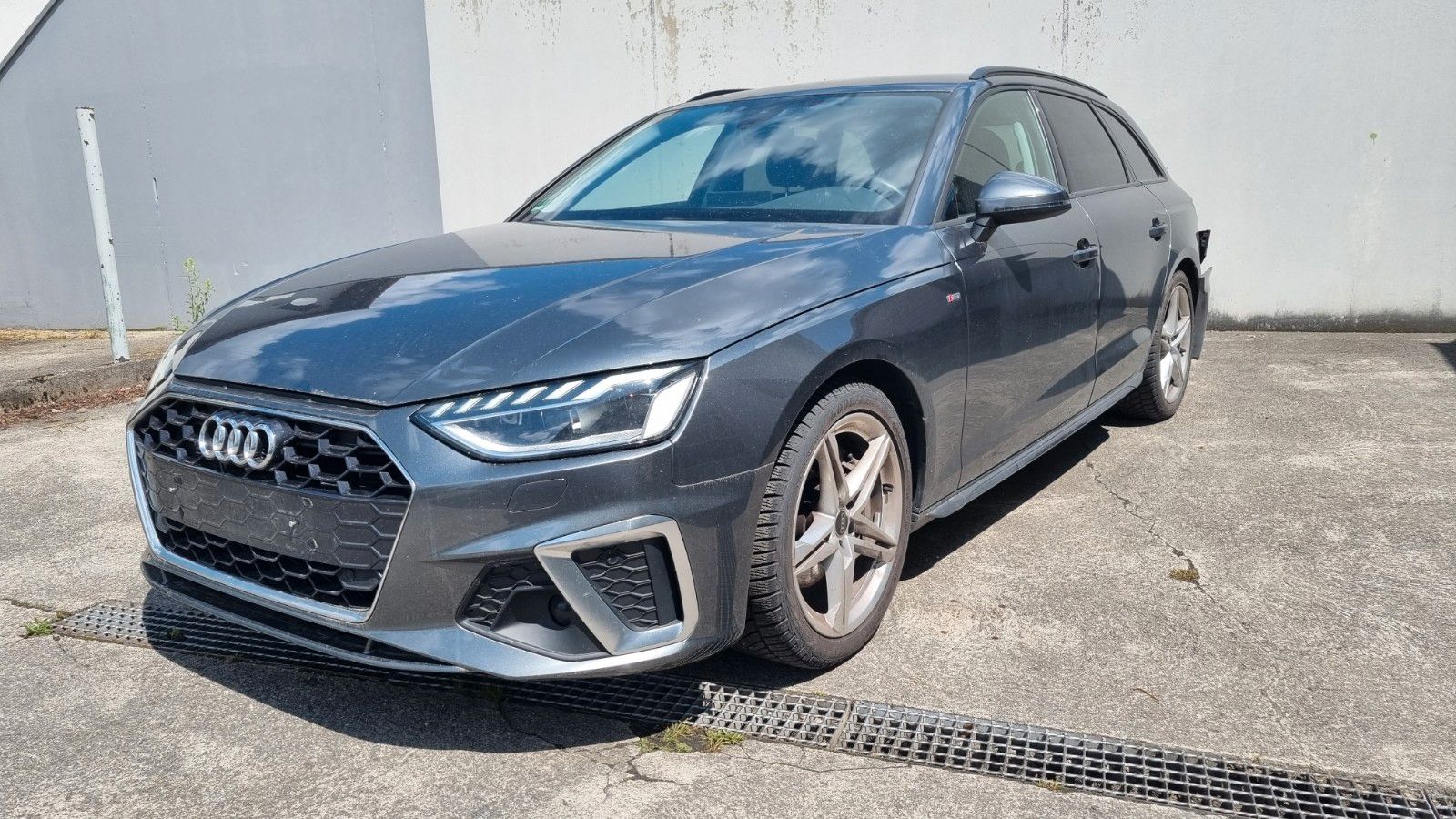 Audi A4 A4 Avant 40TDI DSG S-Line Matrix AHK Virtual