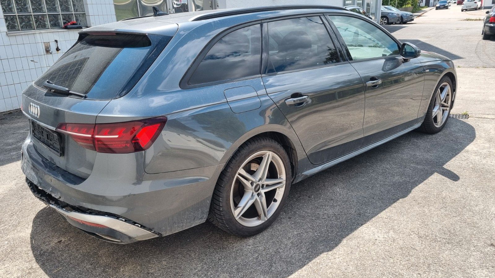 Audi A4 A4 Avant 40TDI DSG S-Line Matrix AHK Virtual