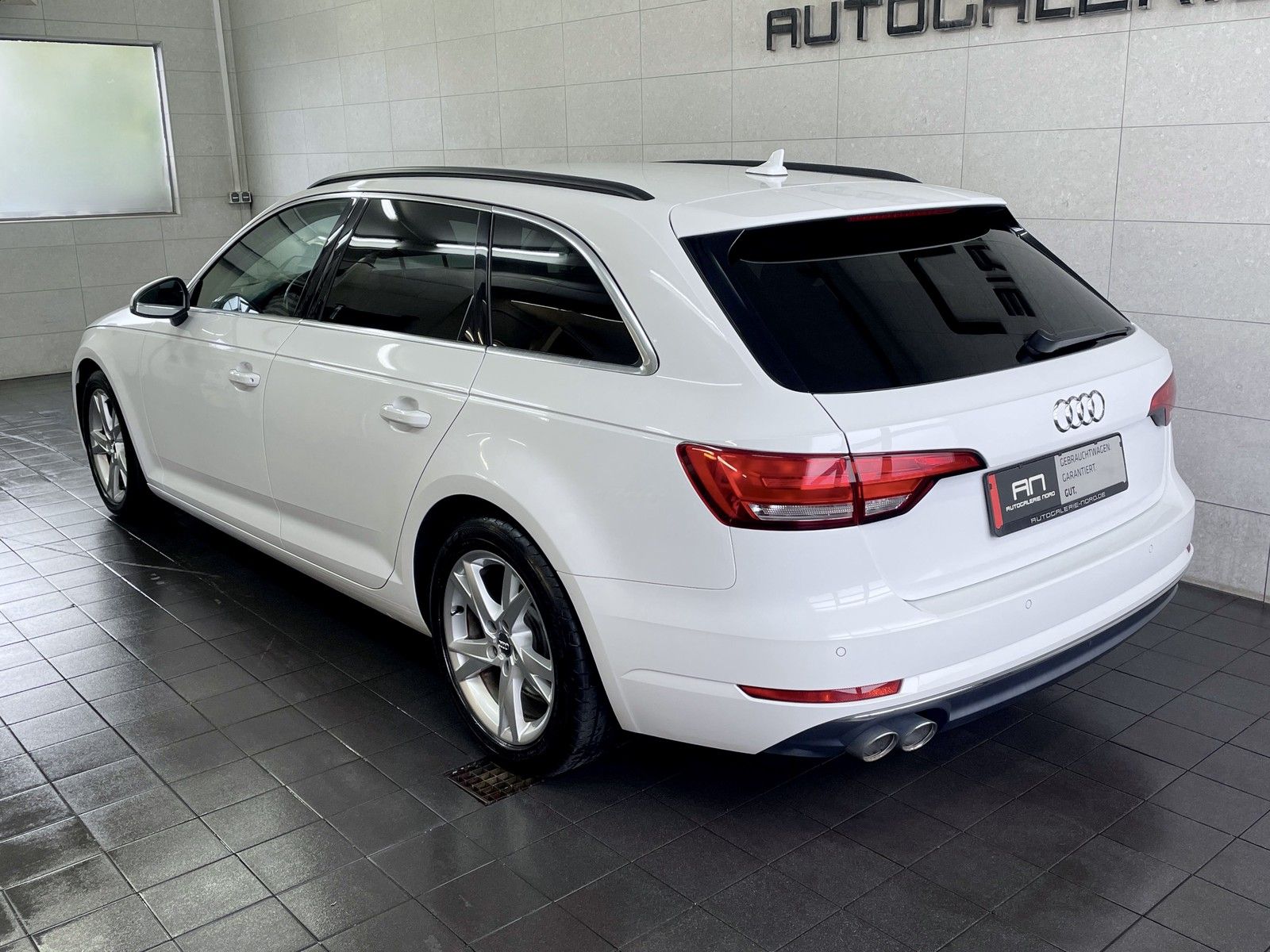 Audi A4 A4 Avant Sport Paket Xenon+Navi+KeyGo+Business