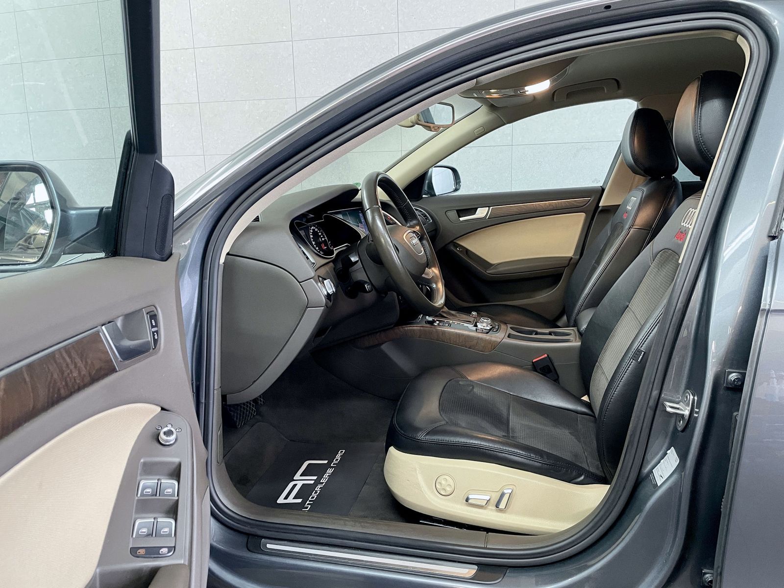 Audi A4 A4 Lim. Ambiente Xenon+Navi+Business+DAB+DSP