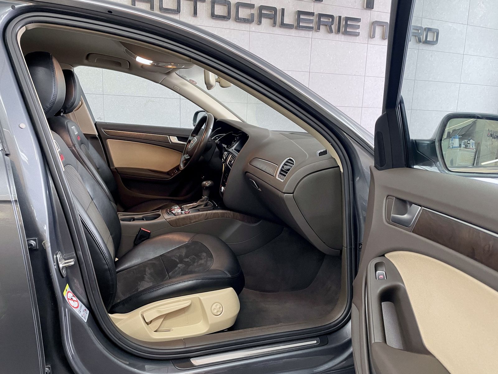 Audi A4 A4 Lim. Ambiente Xenon+Navi+Business+DAB+DSP