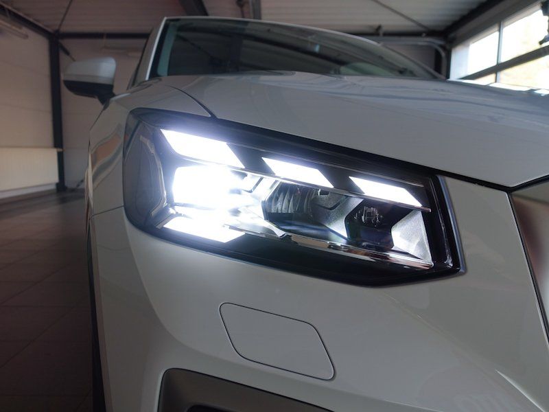 Audi Q2 advanced 30 TFSI +AHK+Matrix-LED+Keyless