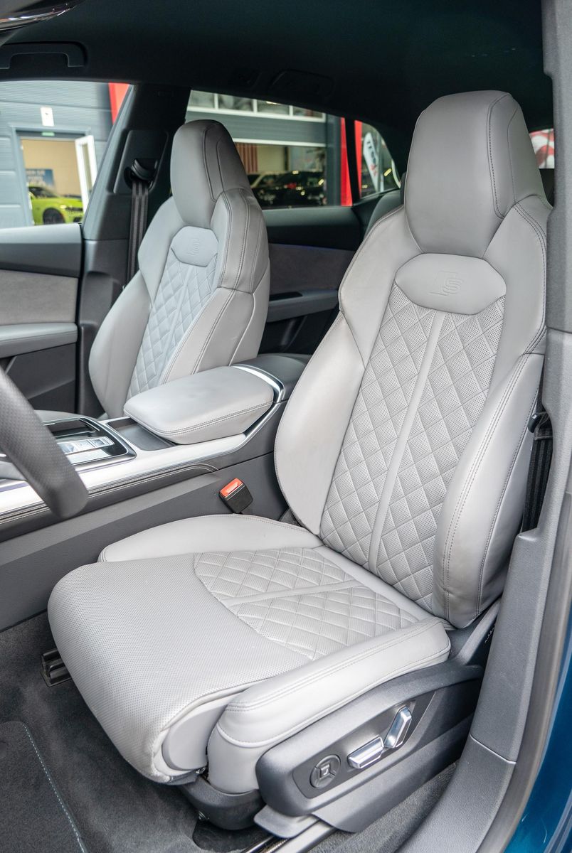 Audi Q8 Q8 55 TFSI V6 quattro, Audi Exclusive, B&amp;O,