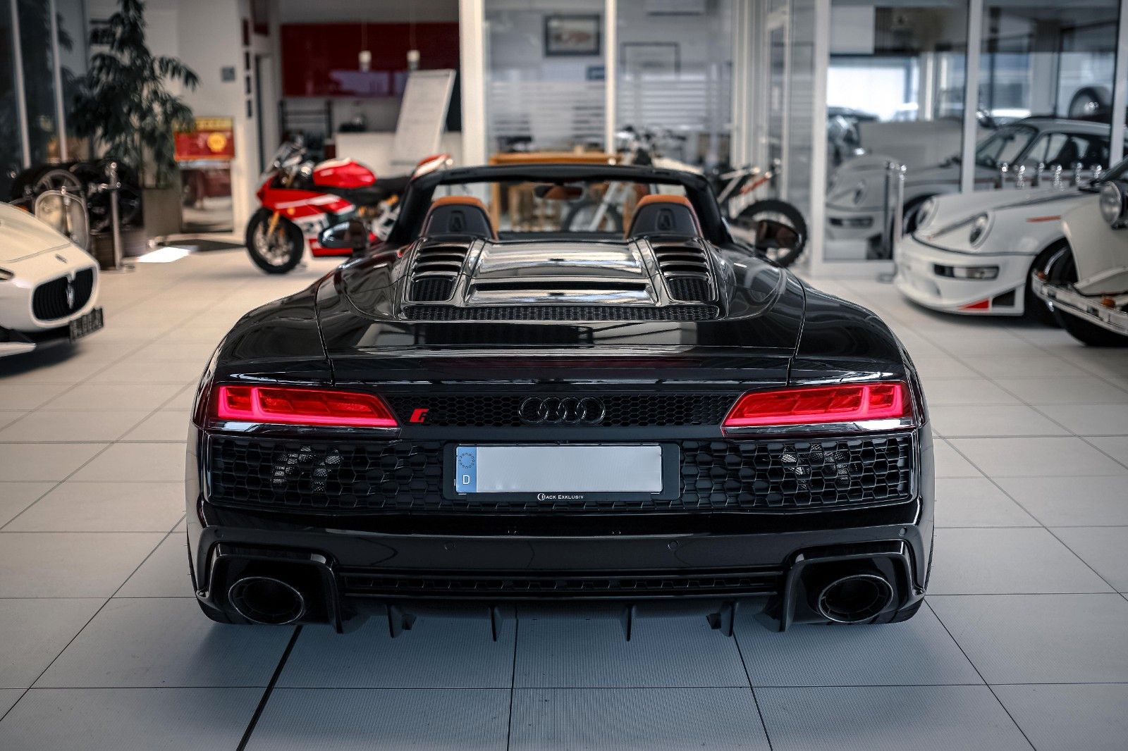 Audi R8 R8 Spyder 5.2 FSI RWD performance