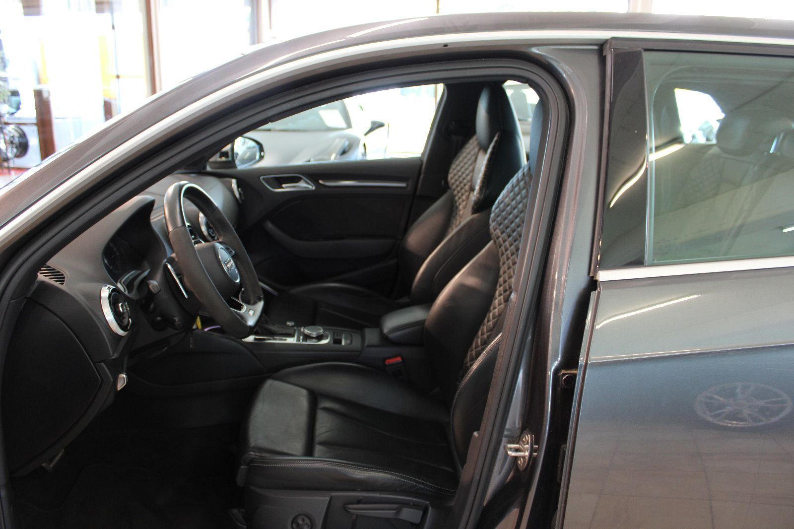 Audi RS3 RS 3 Sportback 2.5 TFSI quattro *Top+2. Hand*