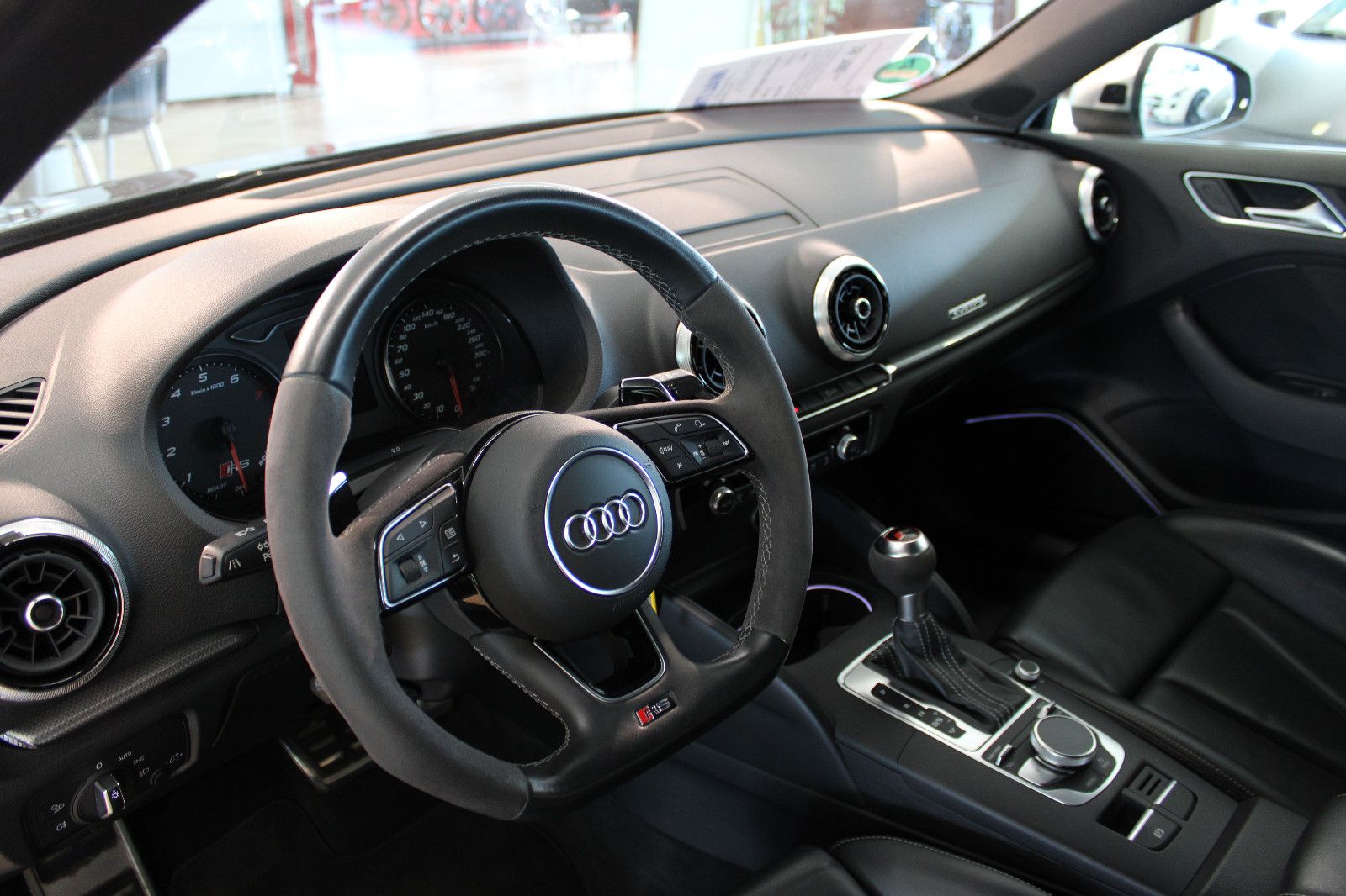 Audi RS3 RS 3 Sportback 2.5 TFSI quattro *Top+2. Hand*