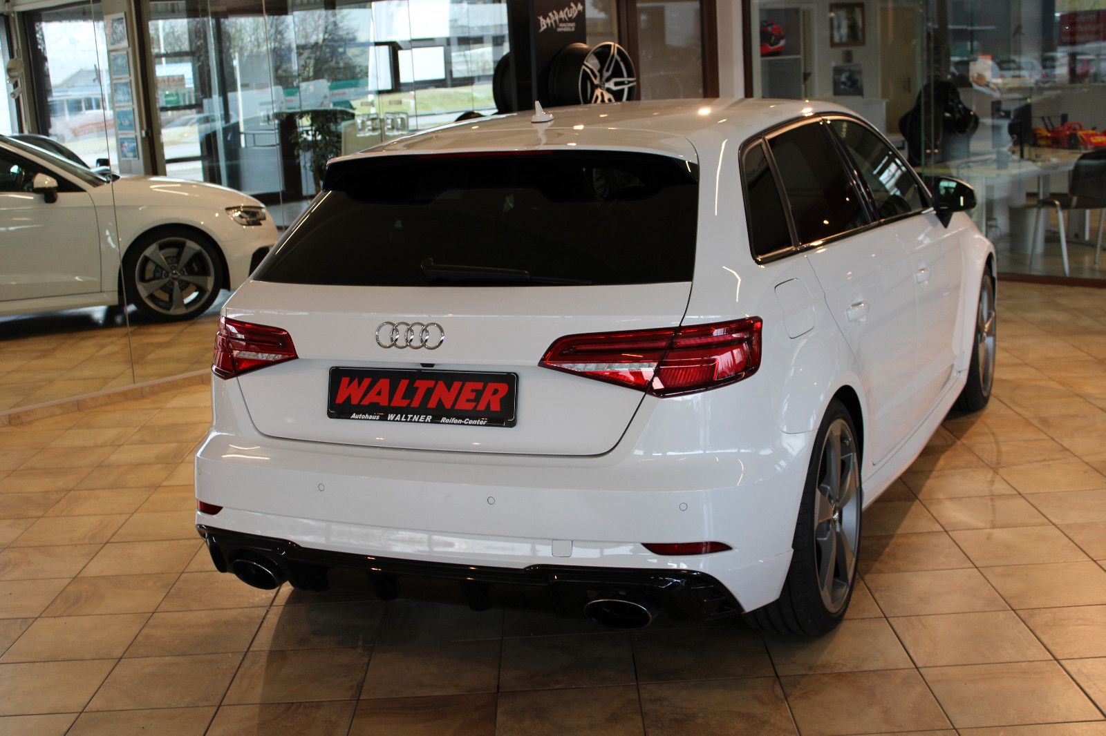 Audi RS3 RS 3 Sportback *MTM+500PS+Sonderlack+TOP*