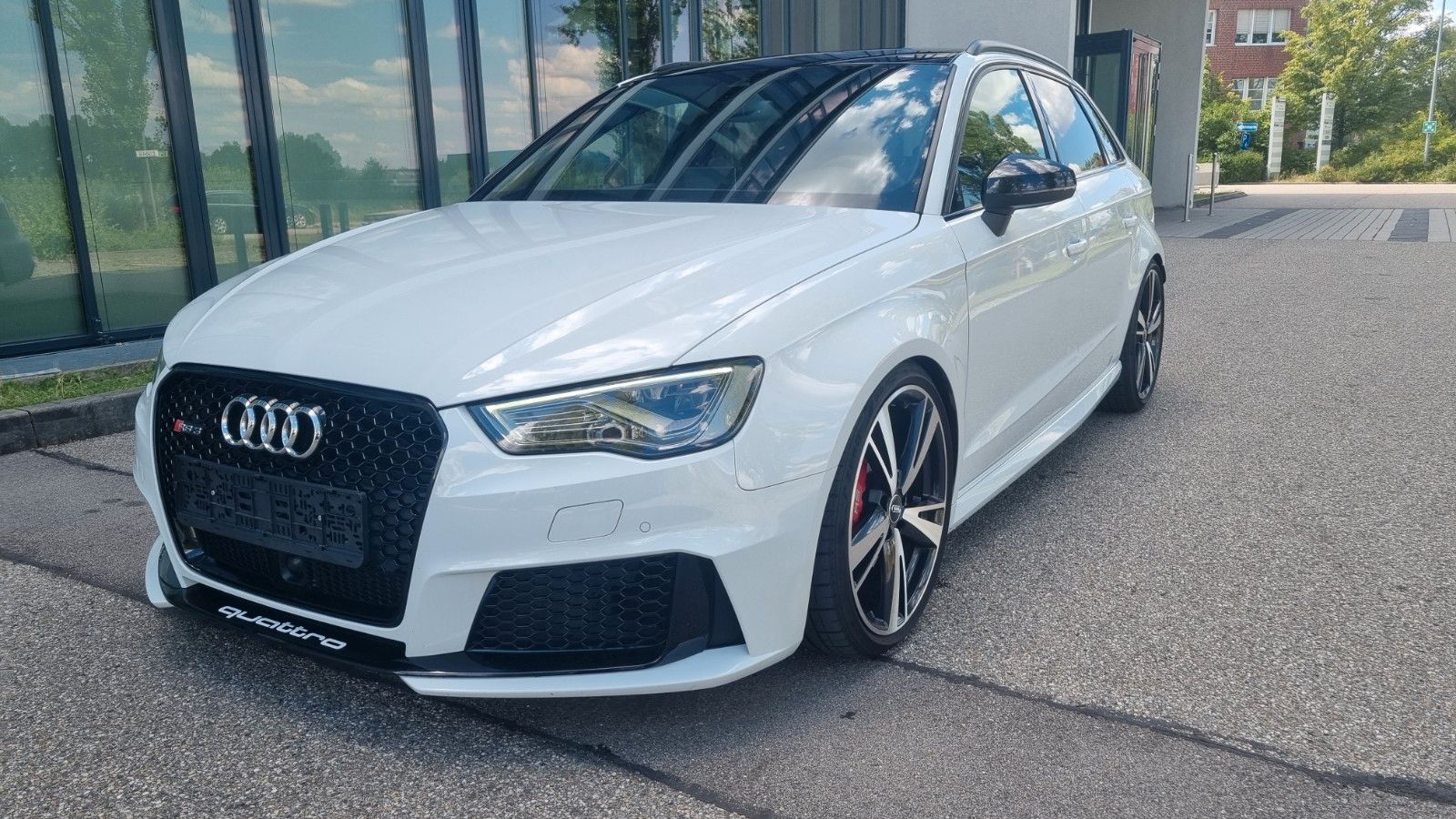 Audi RS3 RS3 Sportback 2.5TFSI quattro B&amp;O+PANO+RS-Design