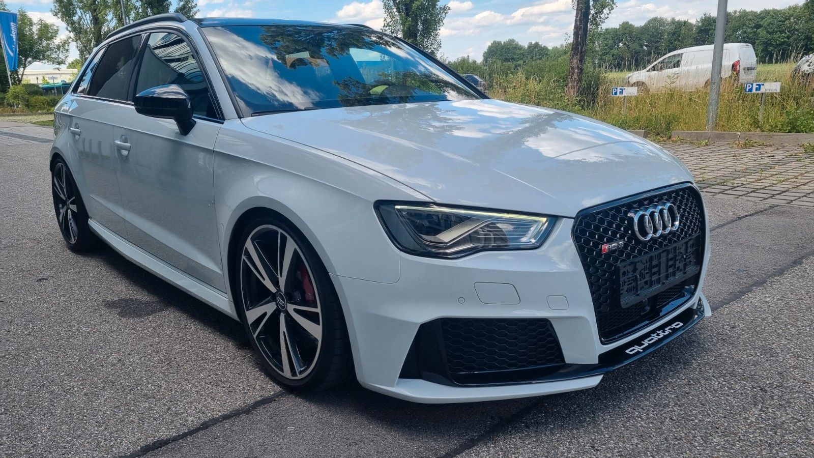 Audi RS3 RS3 Sportback 2.5TFSI quattro B&amp;O+PANO+RS-Design