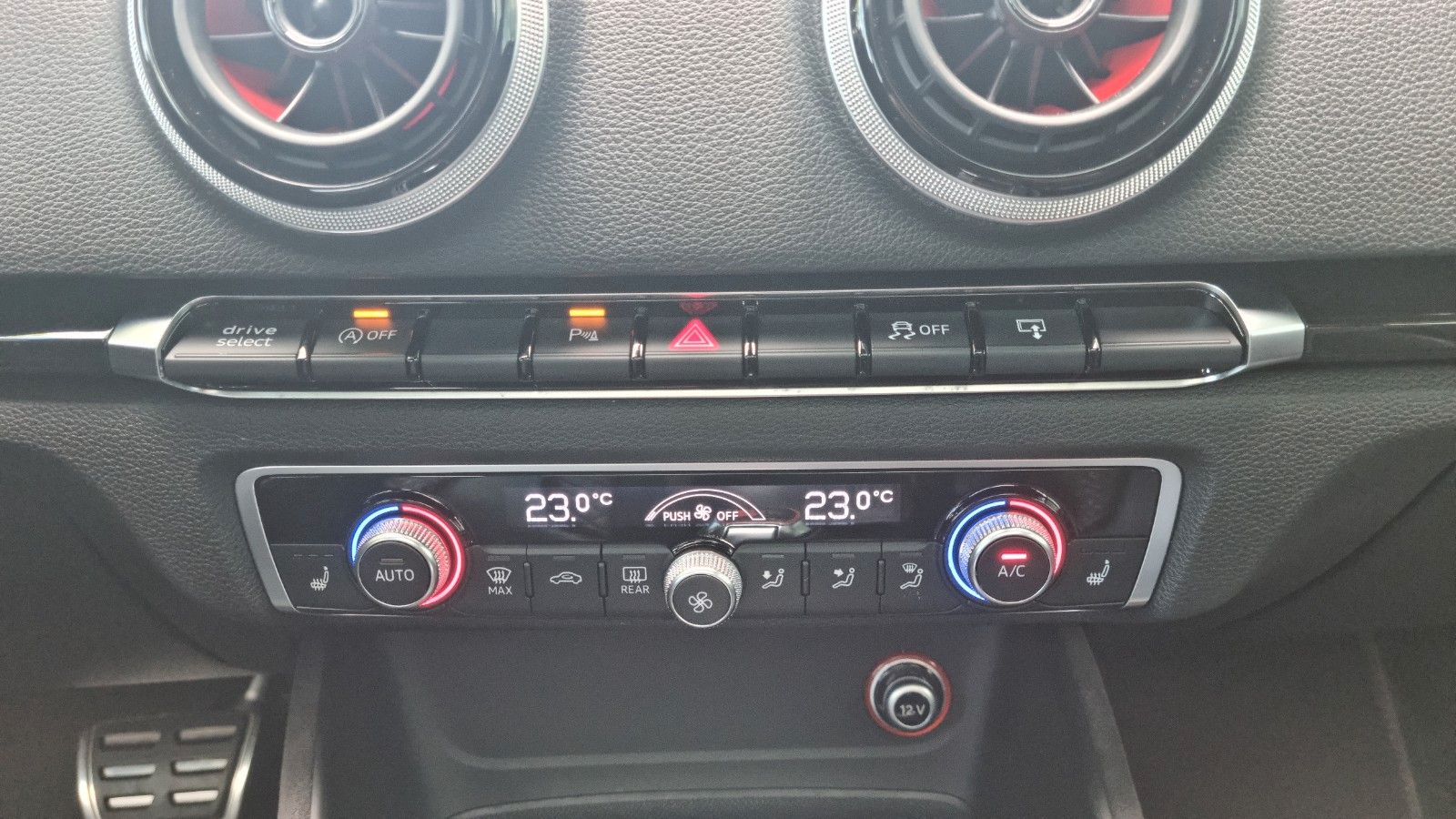 Audi RS3 RS3 Sportback 2.5TFSI quattro B&amp;O+PANO+RS-Design