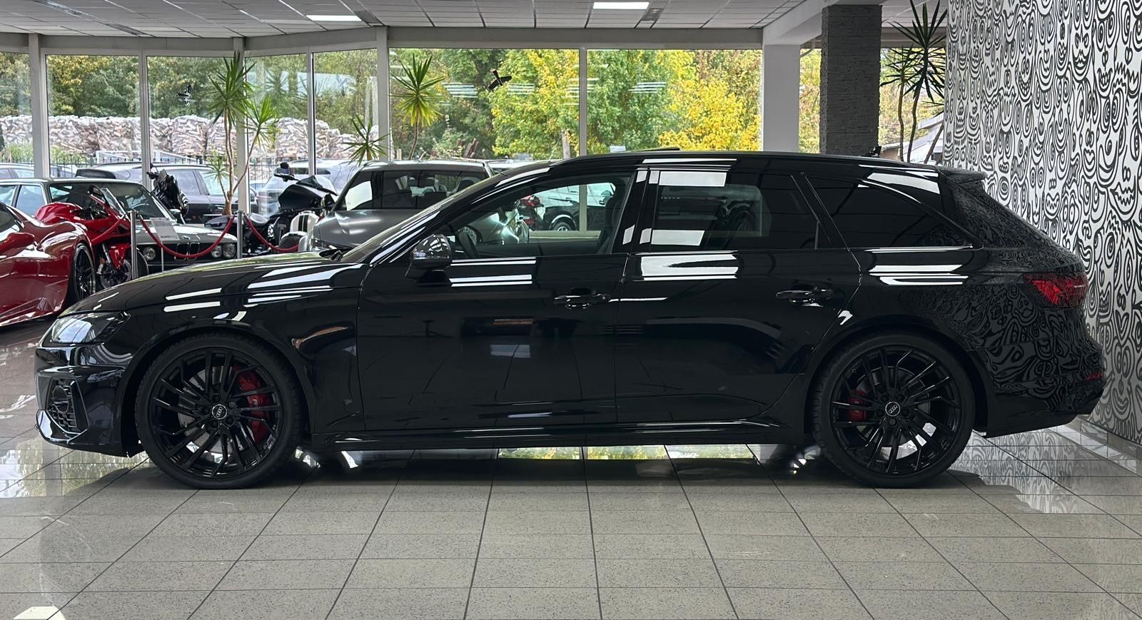 Audi RS4 RS4 Avant RS-SPORTABGA+SITZ*PANO*VIRTUAL*CARBON*