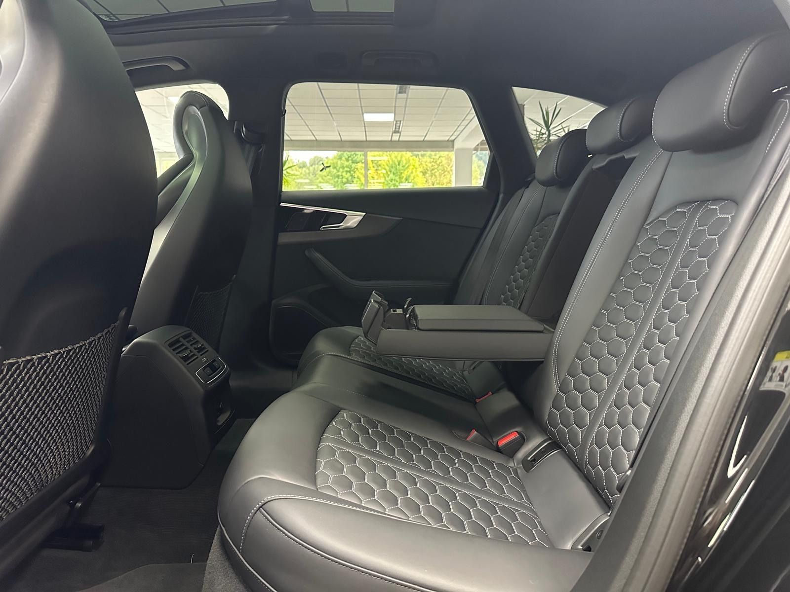 Audi RS4 RS4 Avant RS-SPORTABGA+SITZ*PANO*VIRTUAL*CARBON*