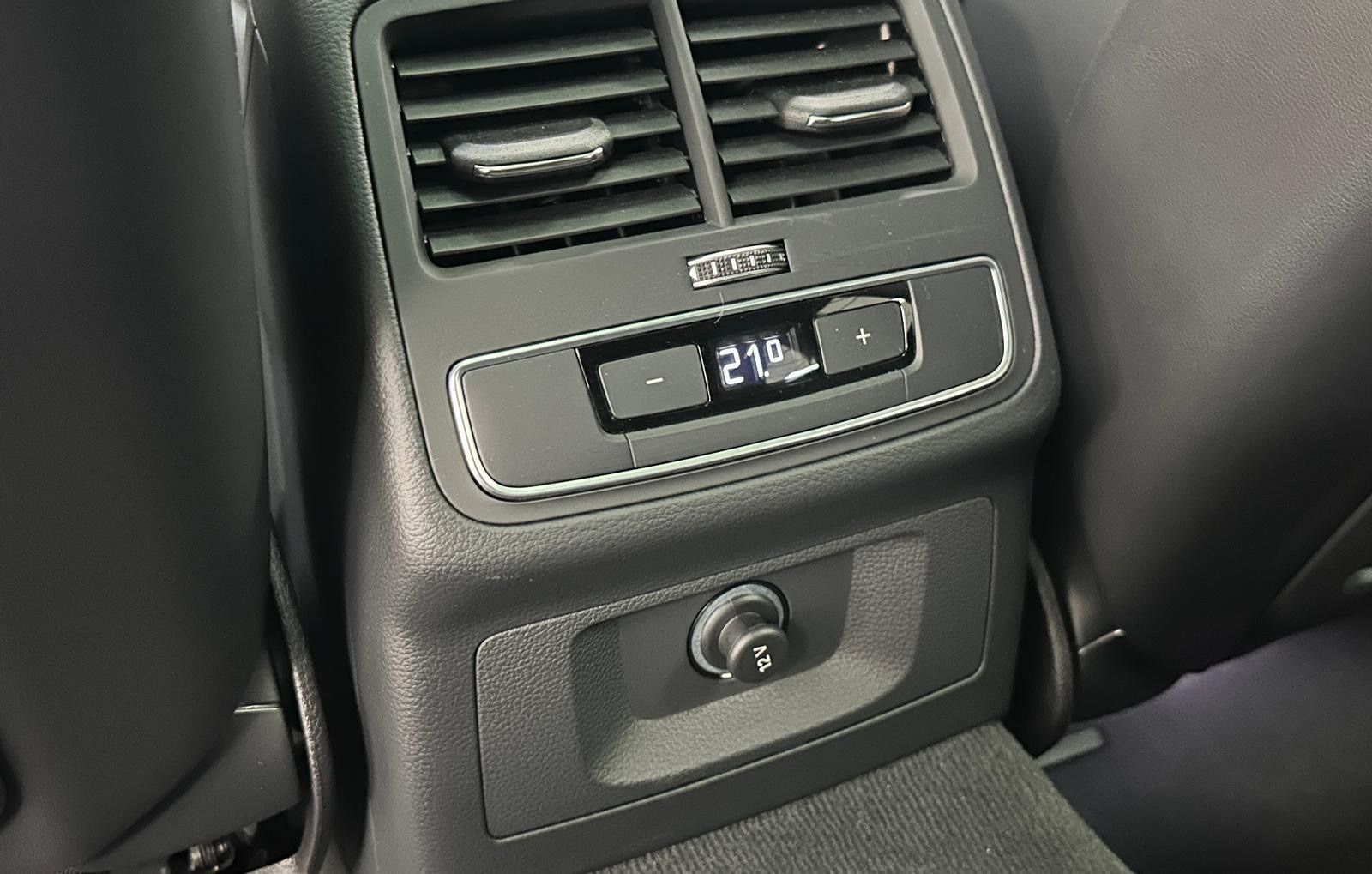 Audi RS4 RS4 Avant RS-SPORTABGA+SITZ*PANO*VIRTUAL*CARBON*