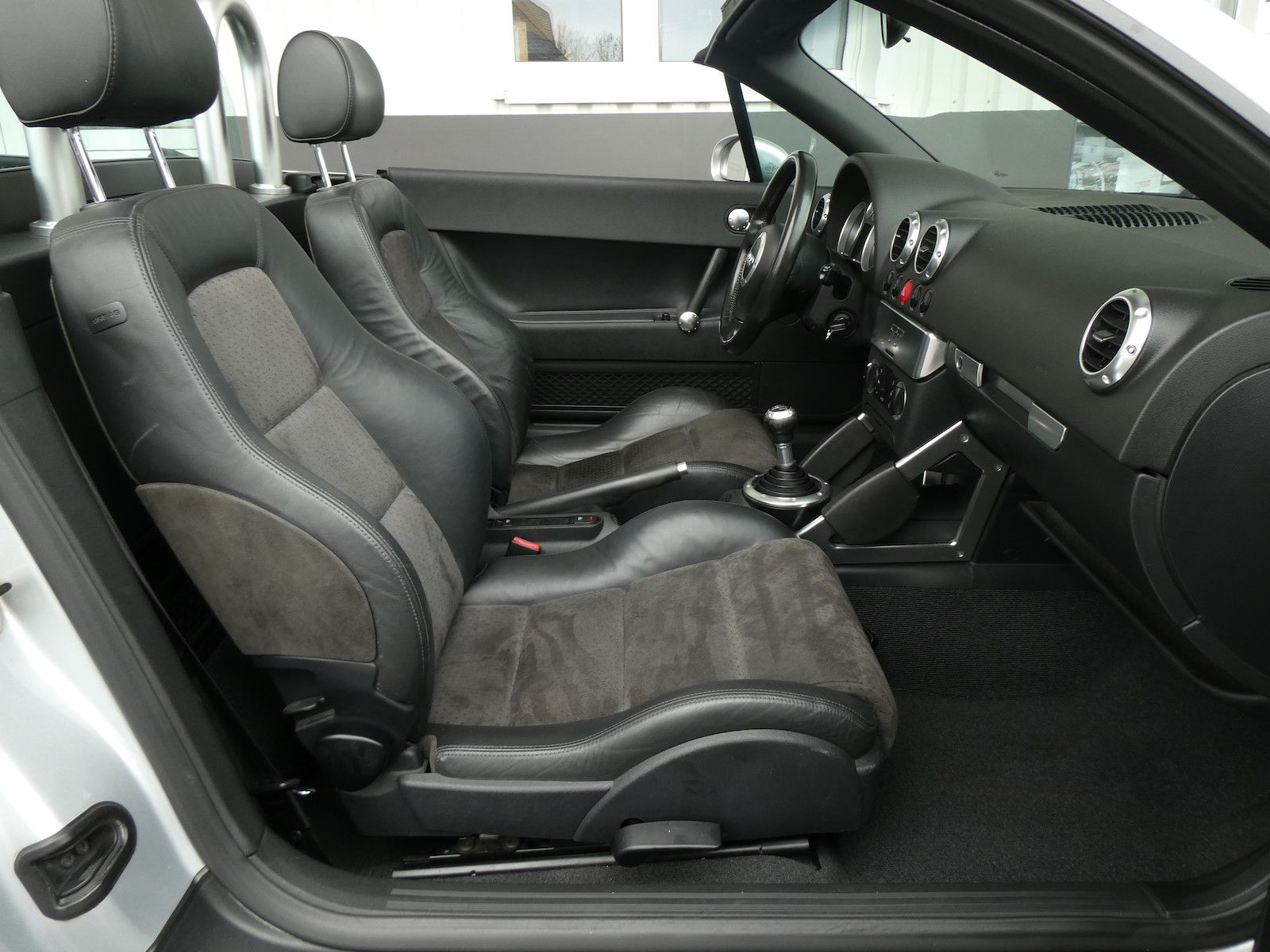 Audi TT TT 1.8 T Roadster, TÜV neu, Service neu