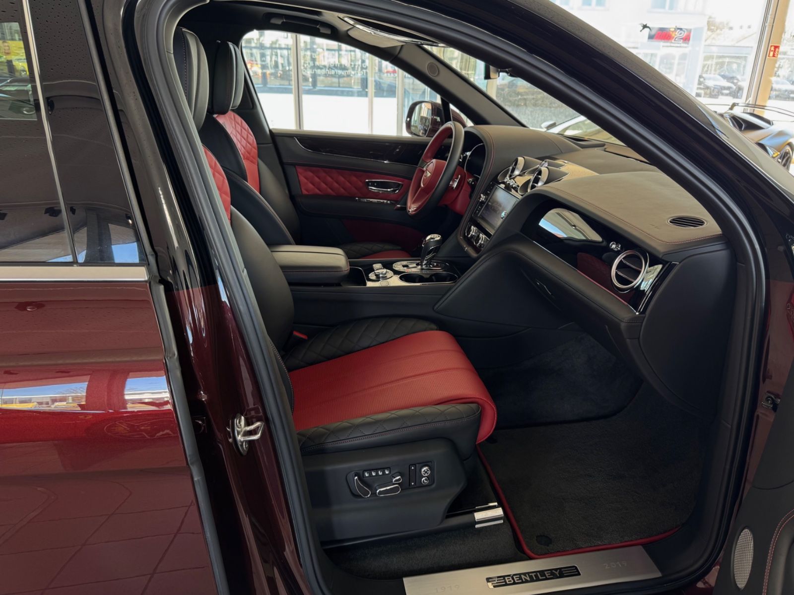 Bentley Bentayga Bentayga V8 Mulliner/Touring/Garantie