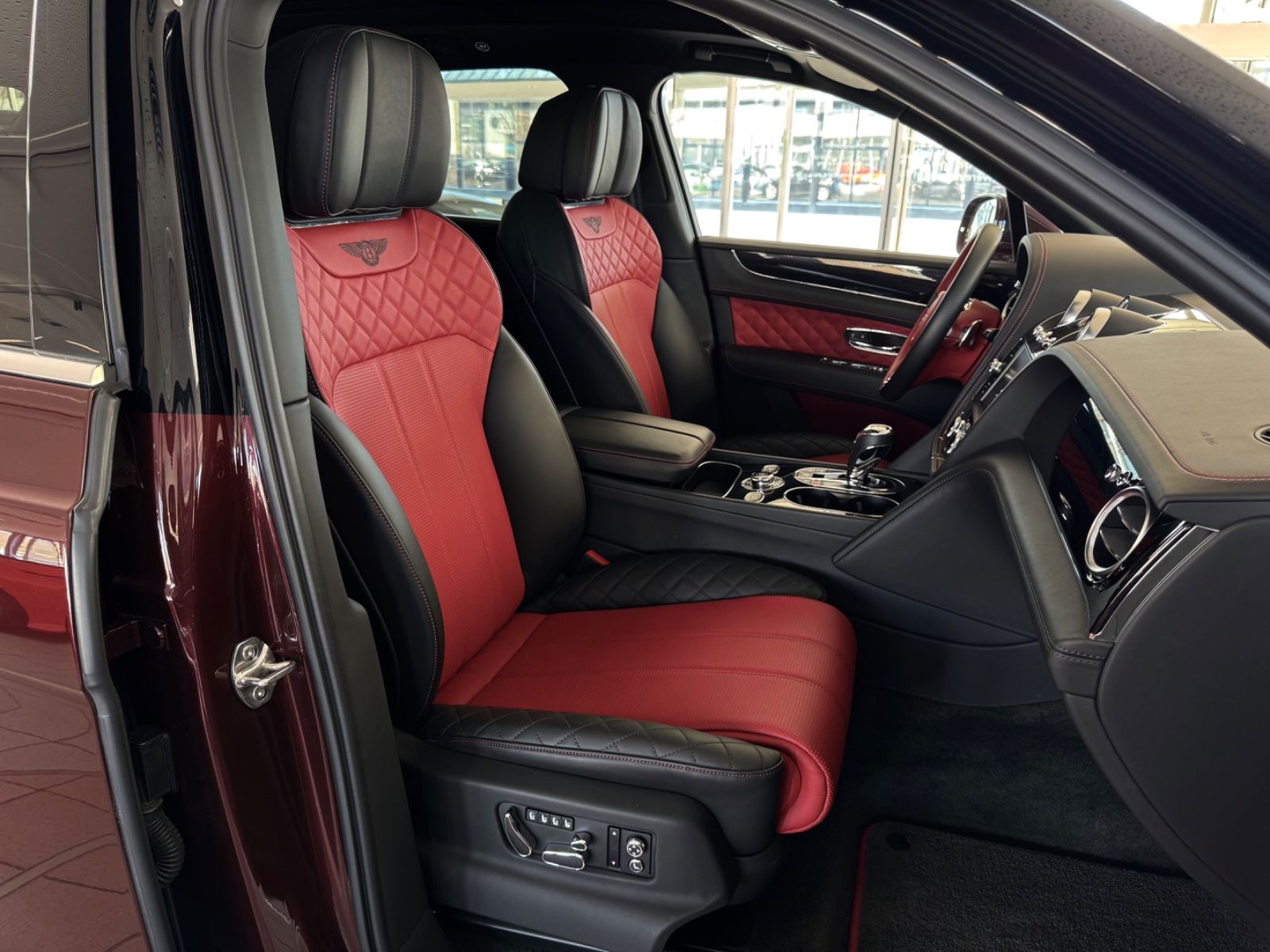 Bentley Bentayga Bentayga V8 Mulliner/Touring/Garantie