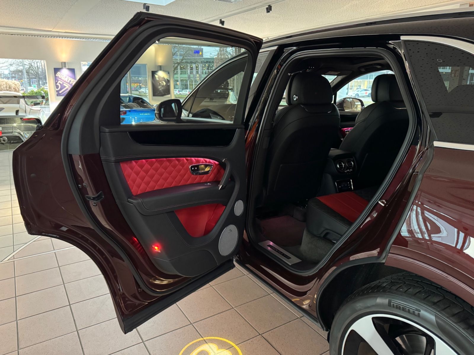Bentley Bentayga Bentayga V8 Mulliner/Touring/Garantie