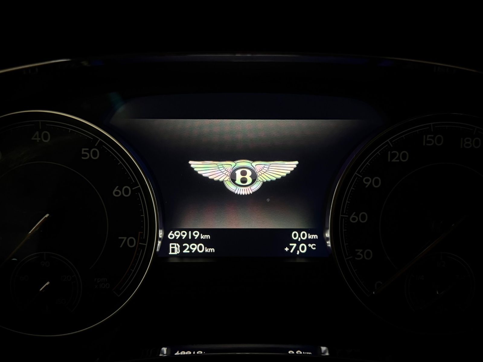 Bentley Bentayga Bentayga V8 Mulliner/Touring/Garantie