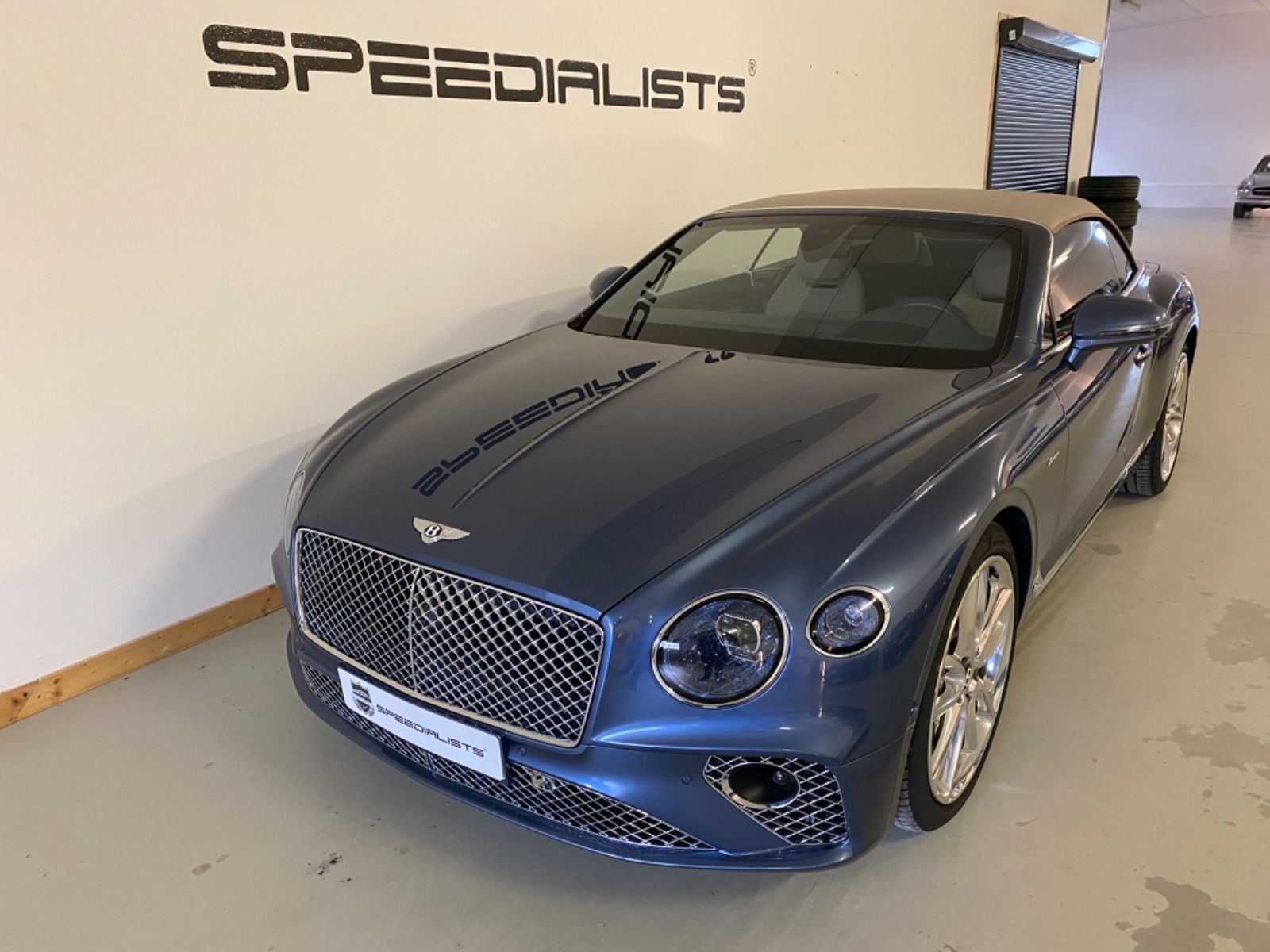 Bentley Continental NEW Continental GT Convertible V8 Azure