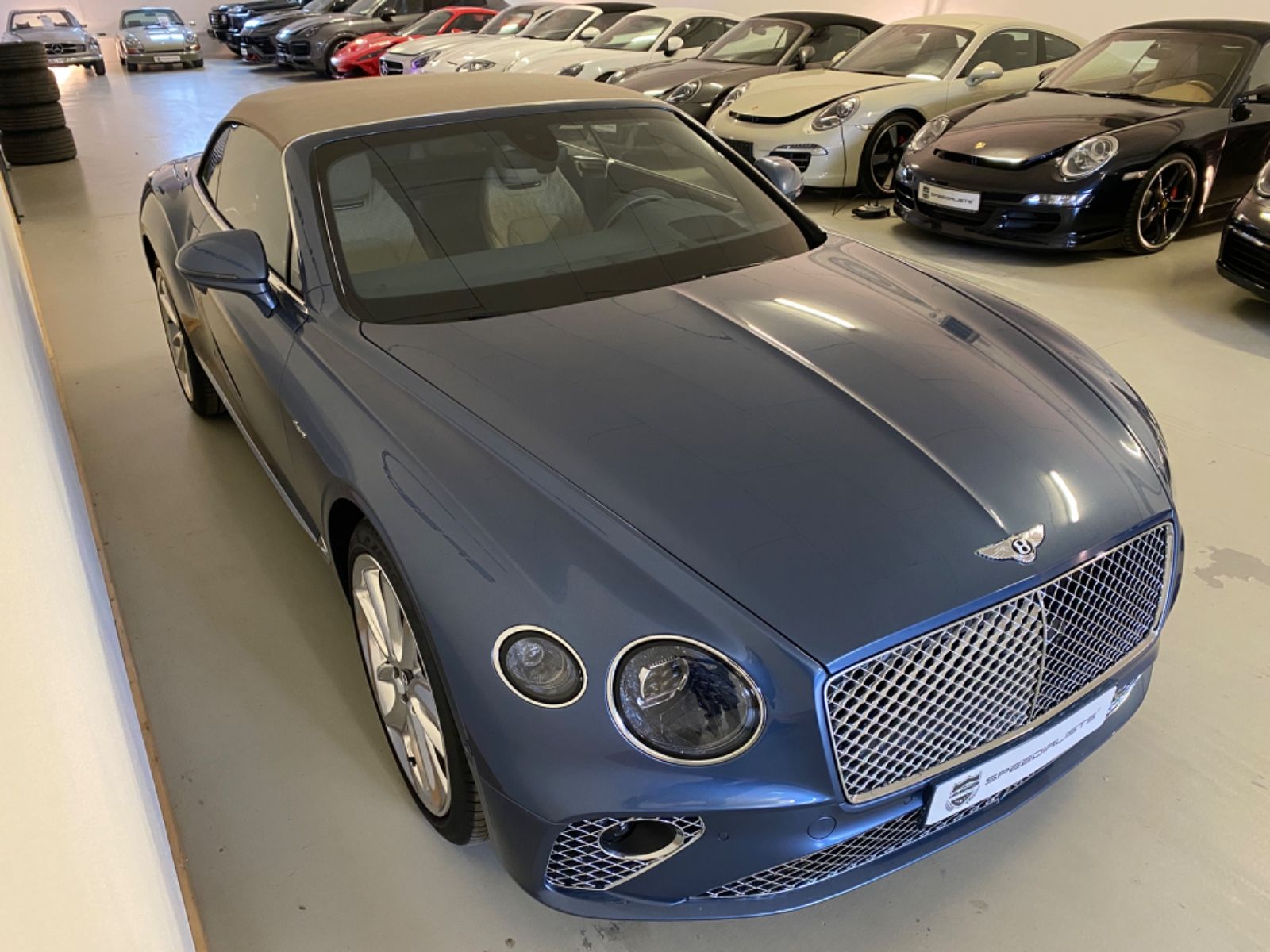 Bentley Continental NEW Continental GT Convertible V8 Azure