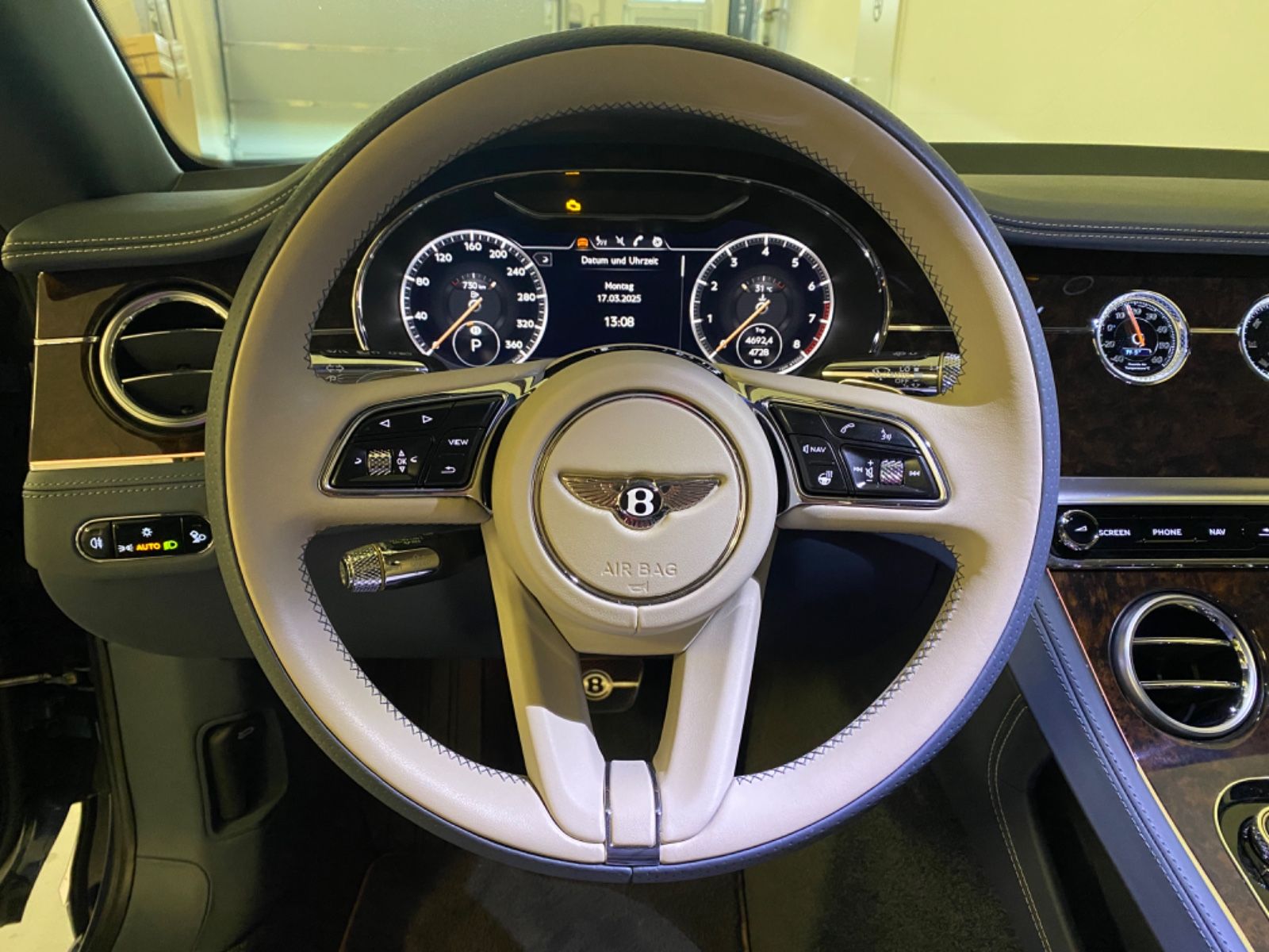 Bentley Continental NEW Continental GT Convertible V8 Azure