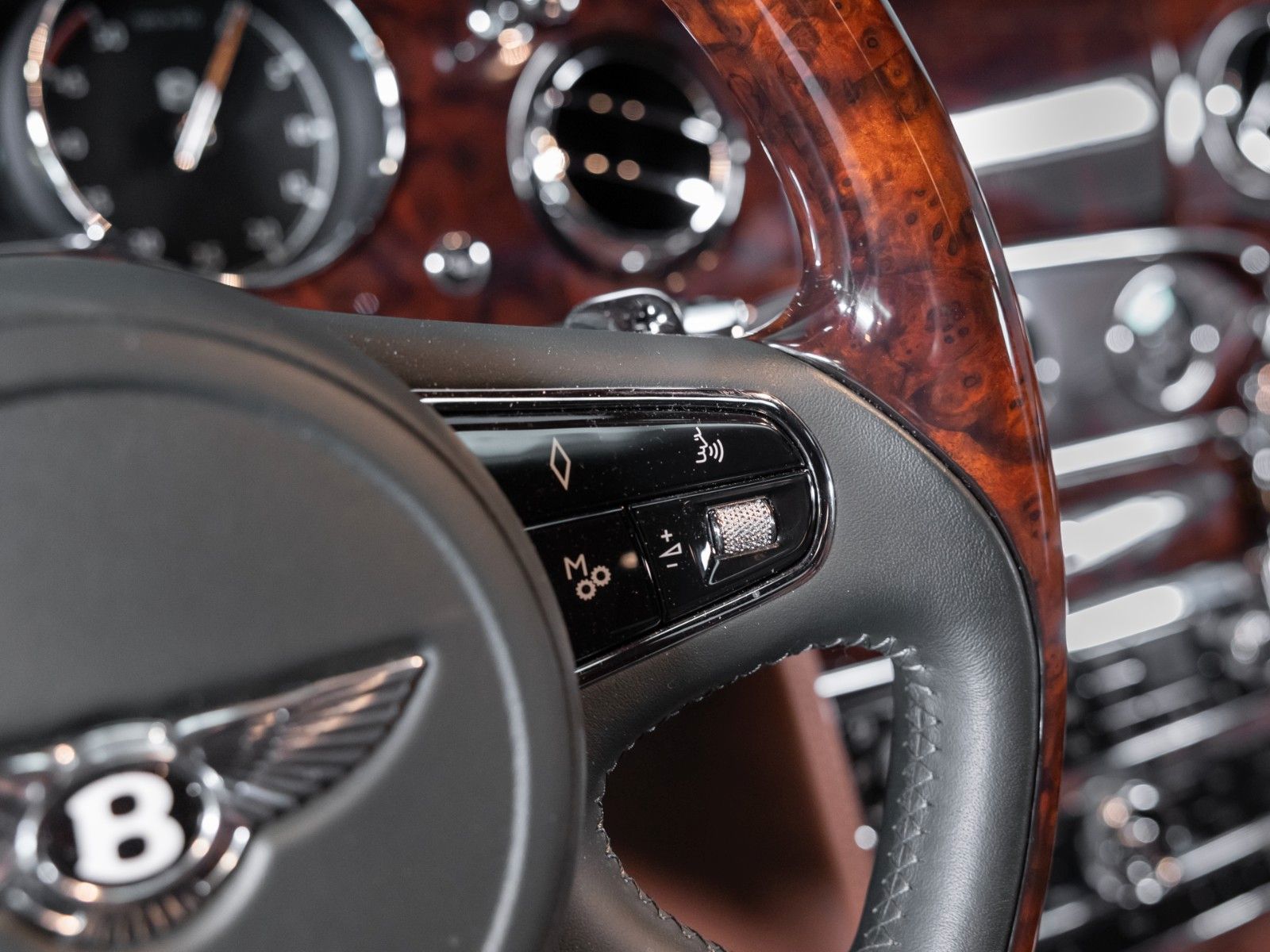 Bentley Mulsanne Mulsanne, DER SCHÖNSTE ! 2. Hd., Scheckheft