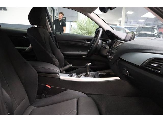 BMW 125 125d Sportline Navi PDC Xenon Service NEU 2025