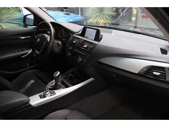 BMW 125 125d Sportline Navi PDC Xenon Service NEU 2025
