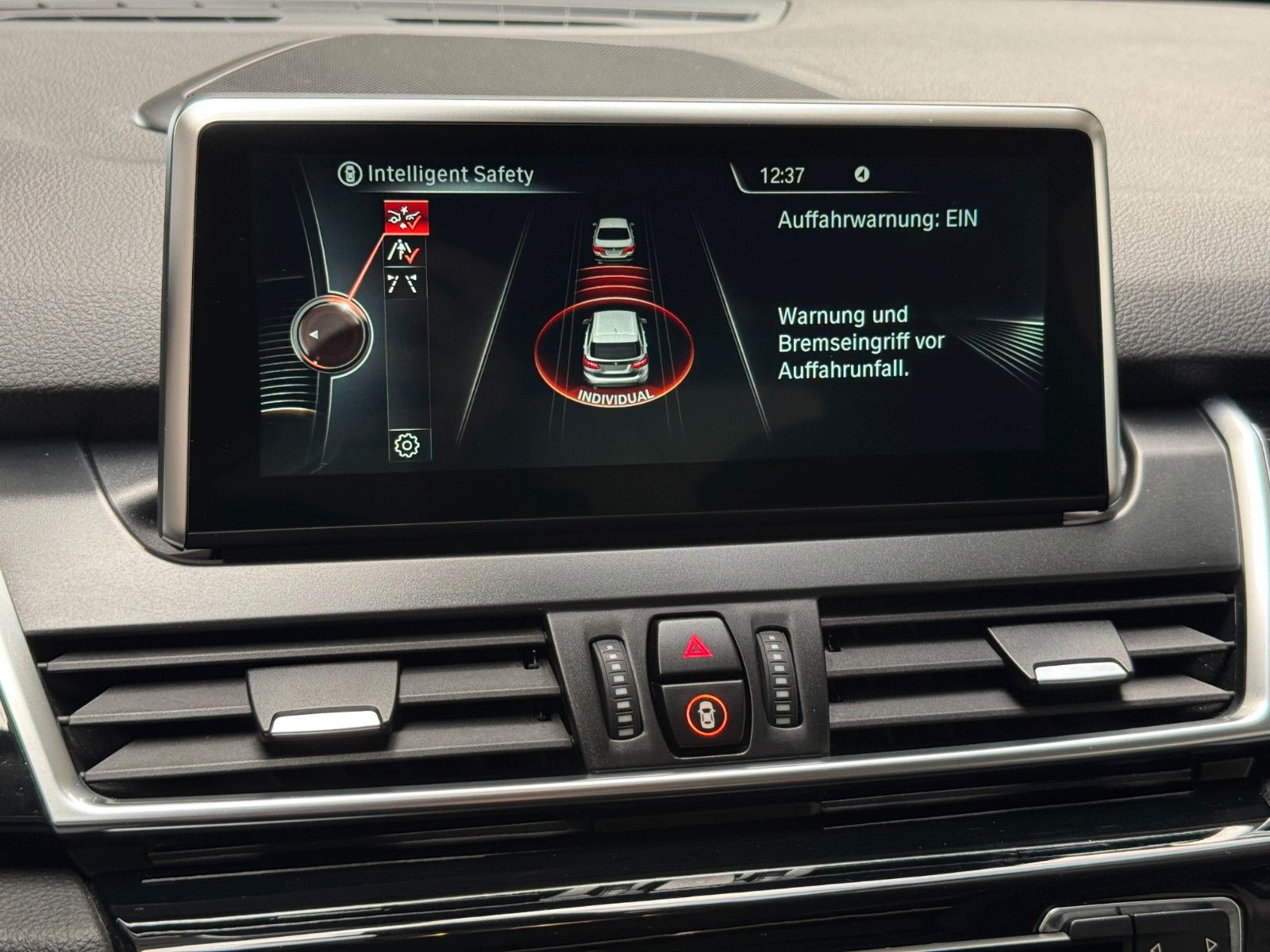 BMW 218 218d ACTIVE TOURER | HEAD-UP | LANE ASSIST |