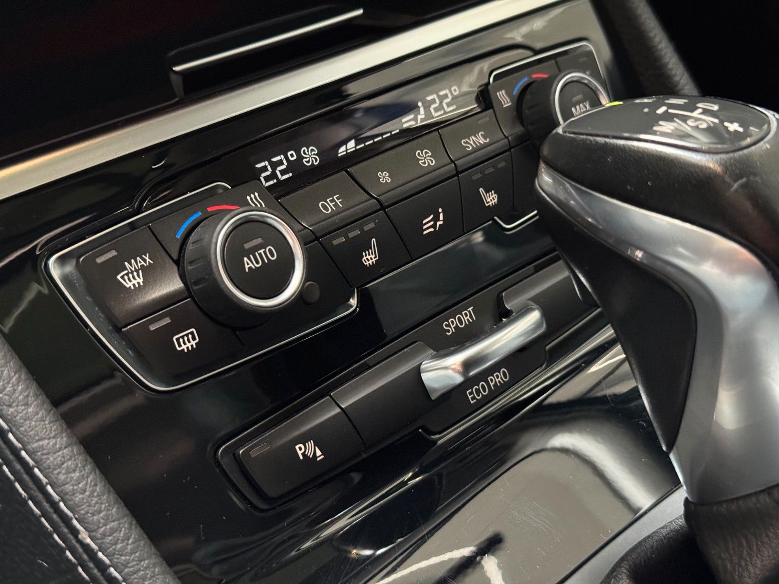 BMW 218 218d ACTIVE TOURER | HEAD-UP | LANE ASSIST |