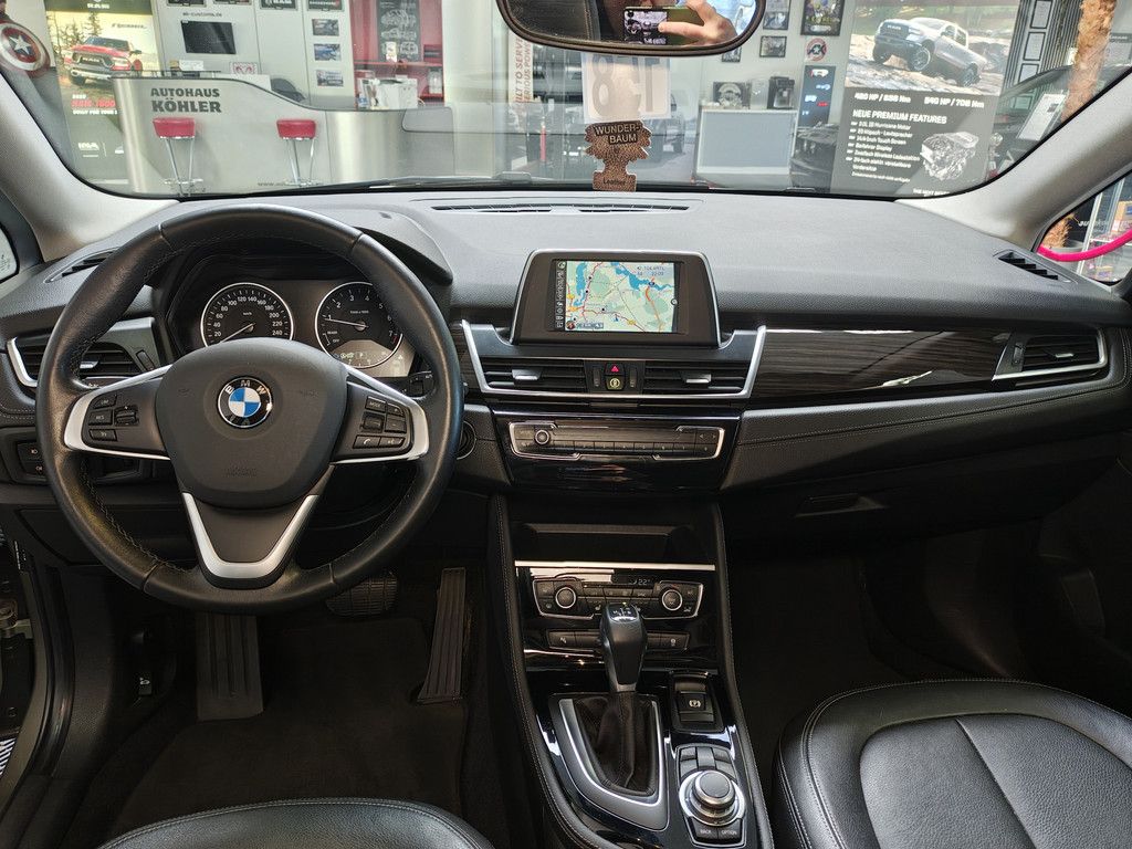 BMW 218 218i LUXURY LINE LED NAVI LEDER Kamera 17&quot;