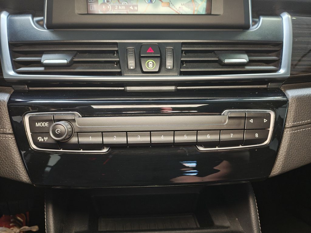 BMW 218 218i LUXURY LINE LED NAVI LEDER Kamera 17&quot;