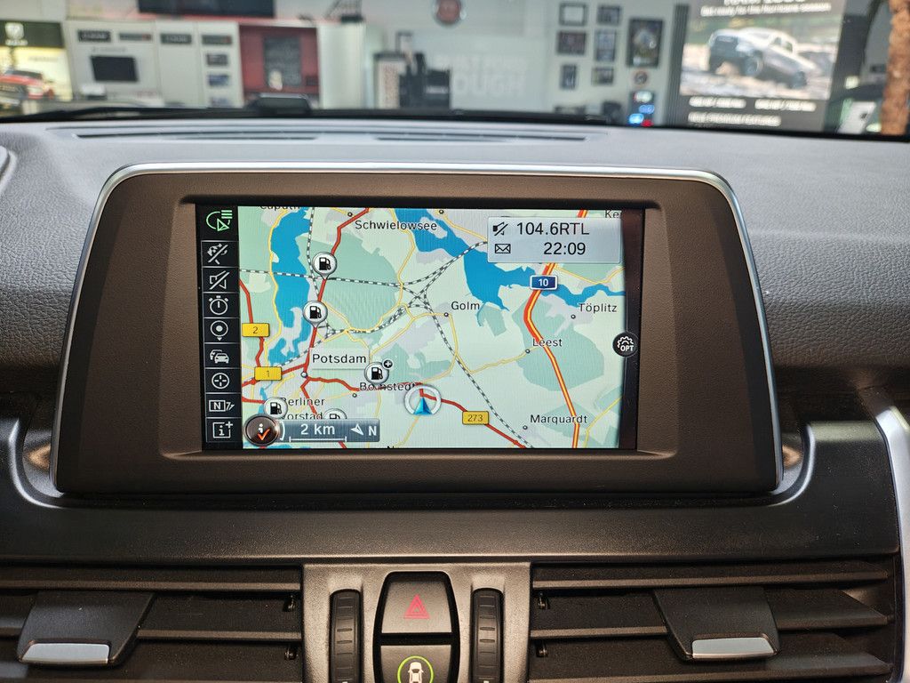 BMW 218 218i LUXURY LINE LED NAVI LEDER Kamera 17&quot;