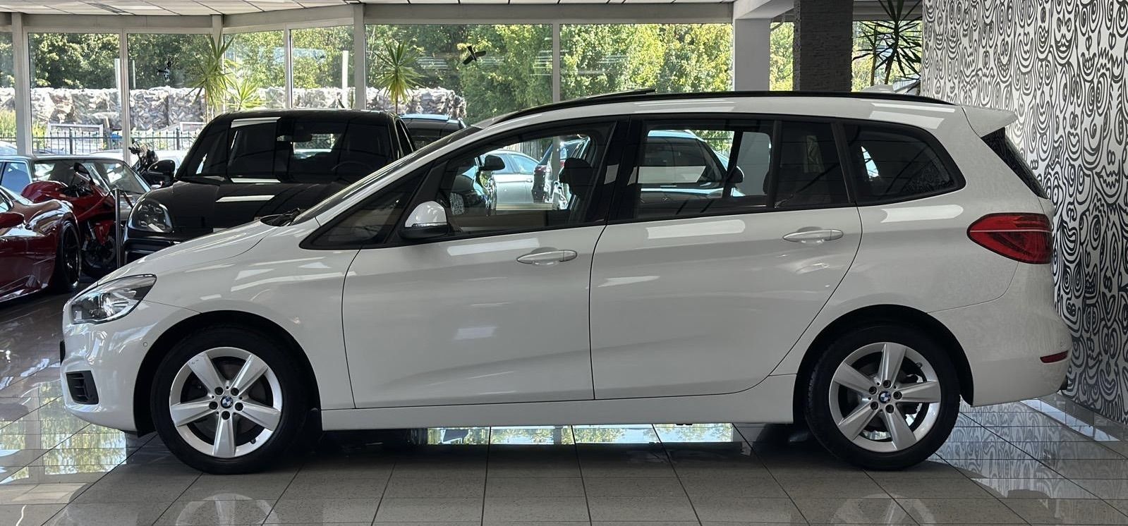 BMW 218 Gran Tourer 218 Gran Tourer i ADVANTAGE*AUT*NAVI*PANO*7-SITZ