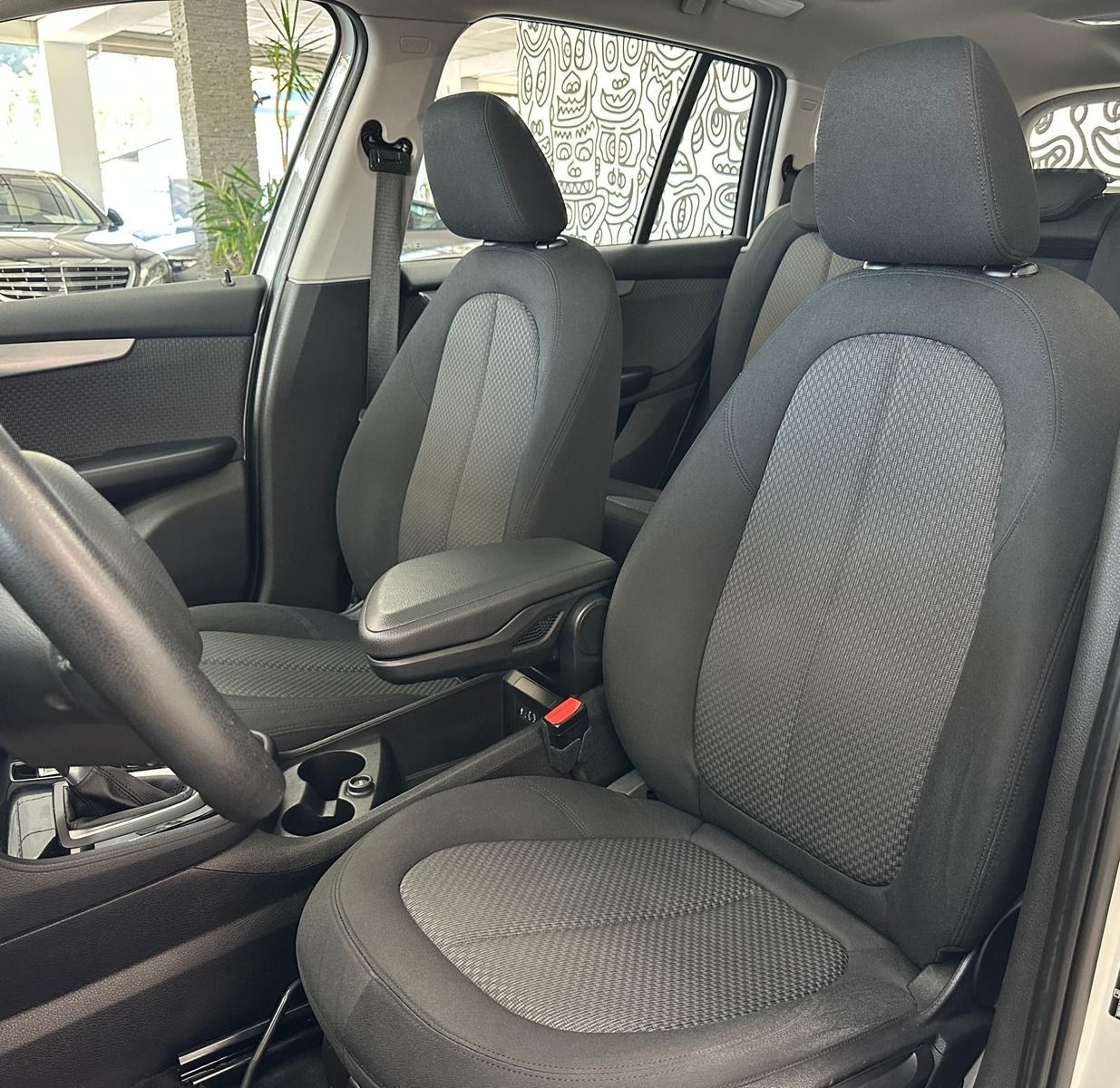 BMW 218 Gran Tourer 218 Gran Tourer i ADVANTAGE*AUT*NAVI*PANO*7-SITZ