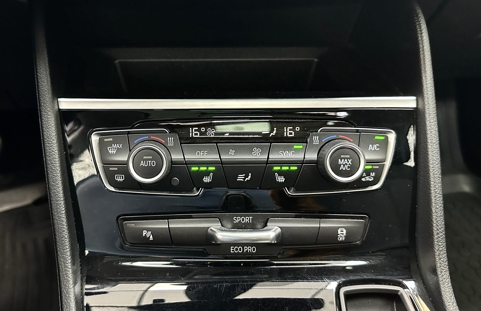 BMW 218 Gran Tourer 218 Gran Tourer i ADVANTAGE*AUT*NAVI*PANO*7-SITZ