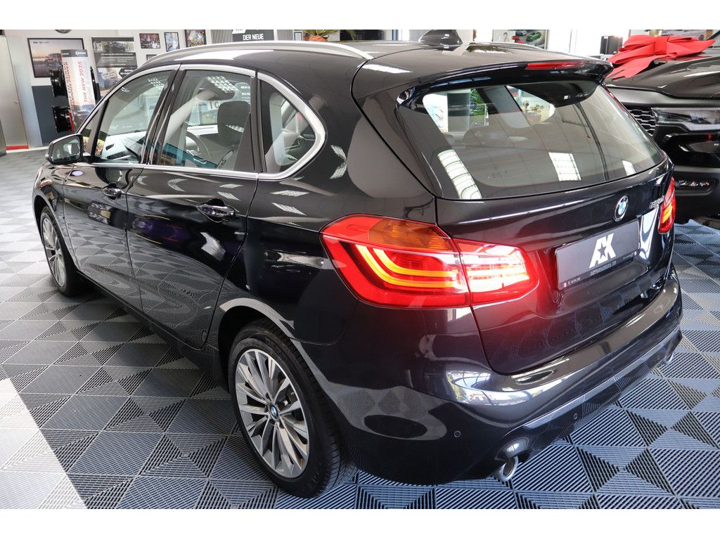 BMW 220 220d Luxury Line Leder Navi Hifi Sport 17&quot;PDC