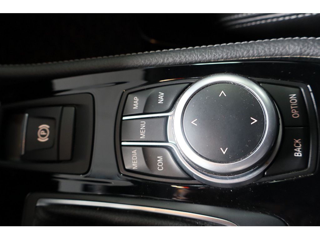 BMW 220 220d Luxury Line Leder Navi Hifi Sport 17&quot;PDC