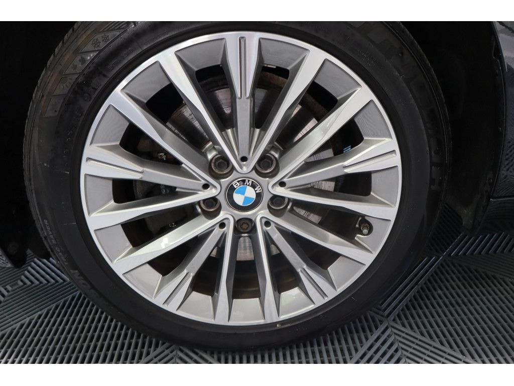 BMW 220 220d Luxury Line Leder Navi Hifi Sport 17&quot;PDC