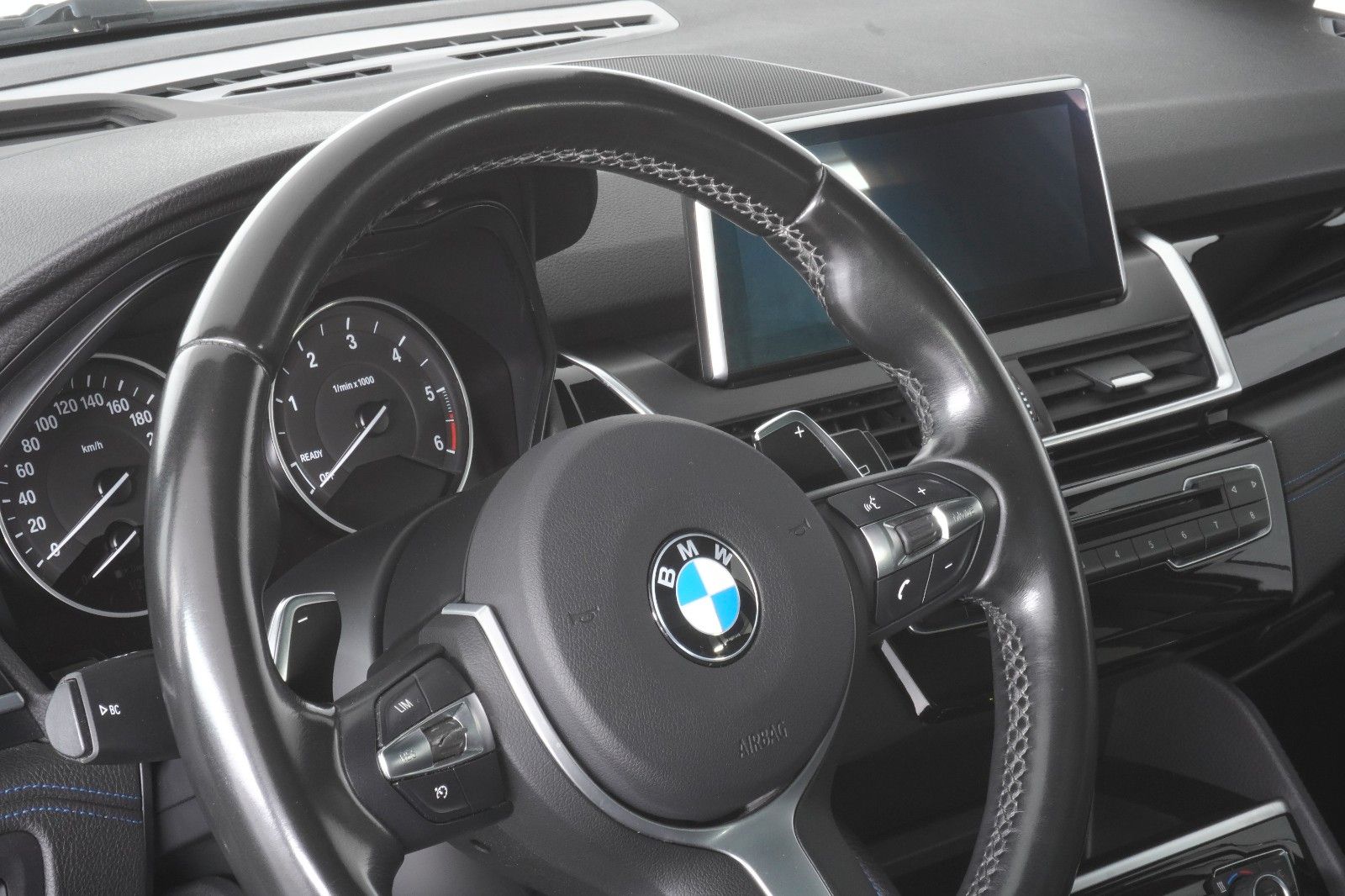 BMW 220 Gran Tourer 220 d xDrive M Sport Pano Kamera AHK LED
