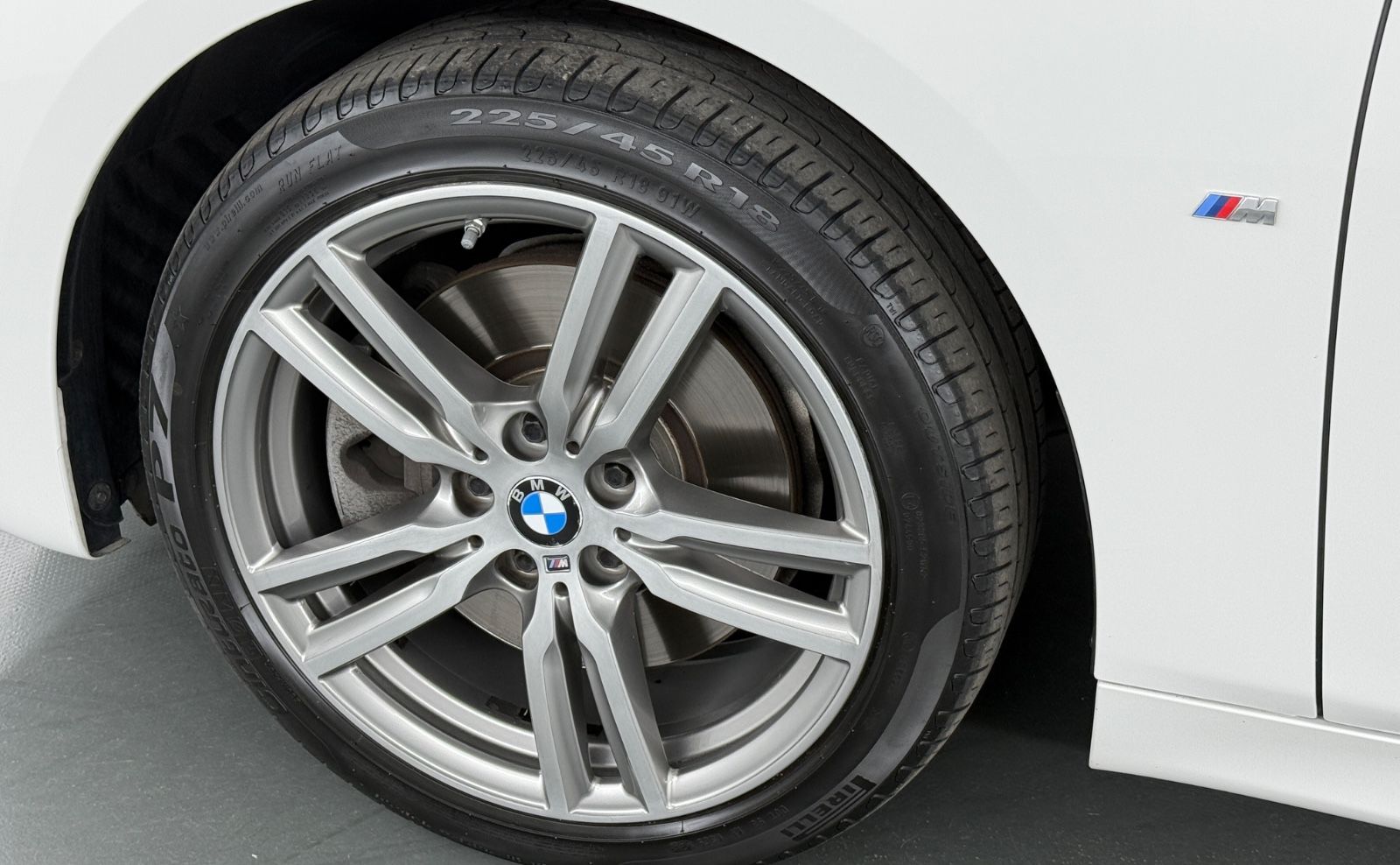 BMW 220 Gran Tourer 220 d xDrive M Sport Pano Kamera AHK LED