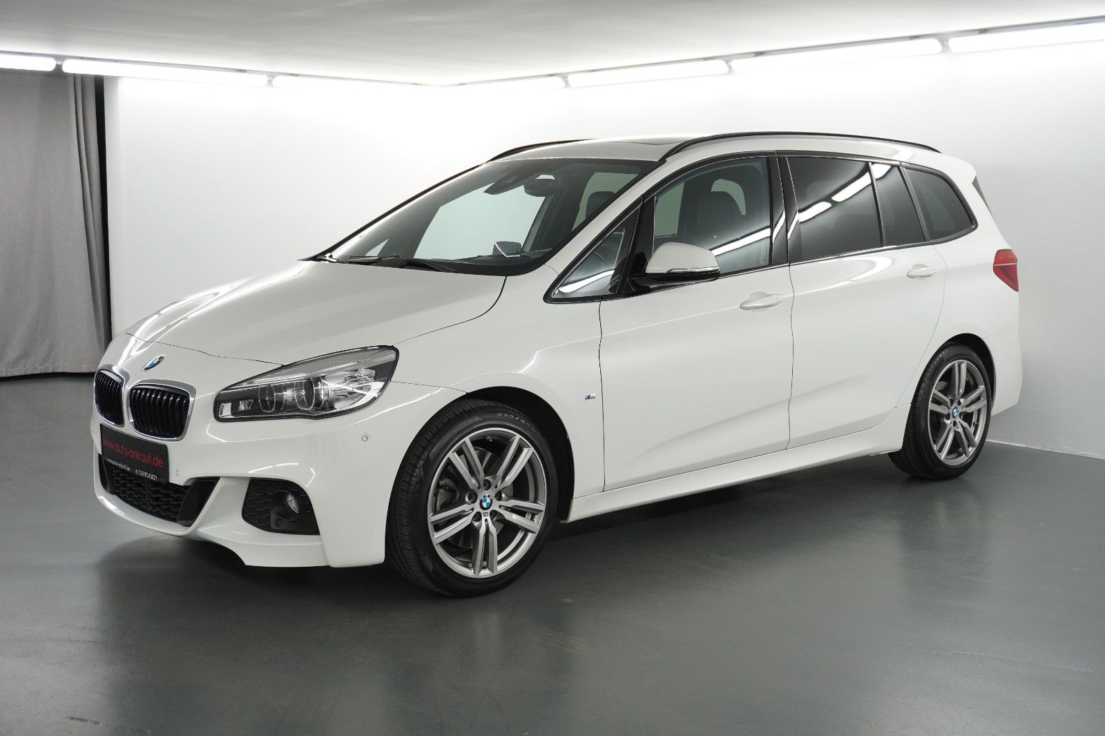 BMW 220 Gran Tourer 220 d xDrive M Sport Pano Kamera AHK LED