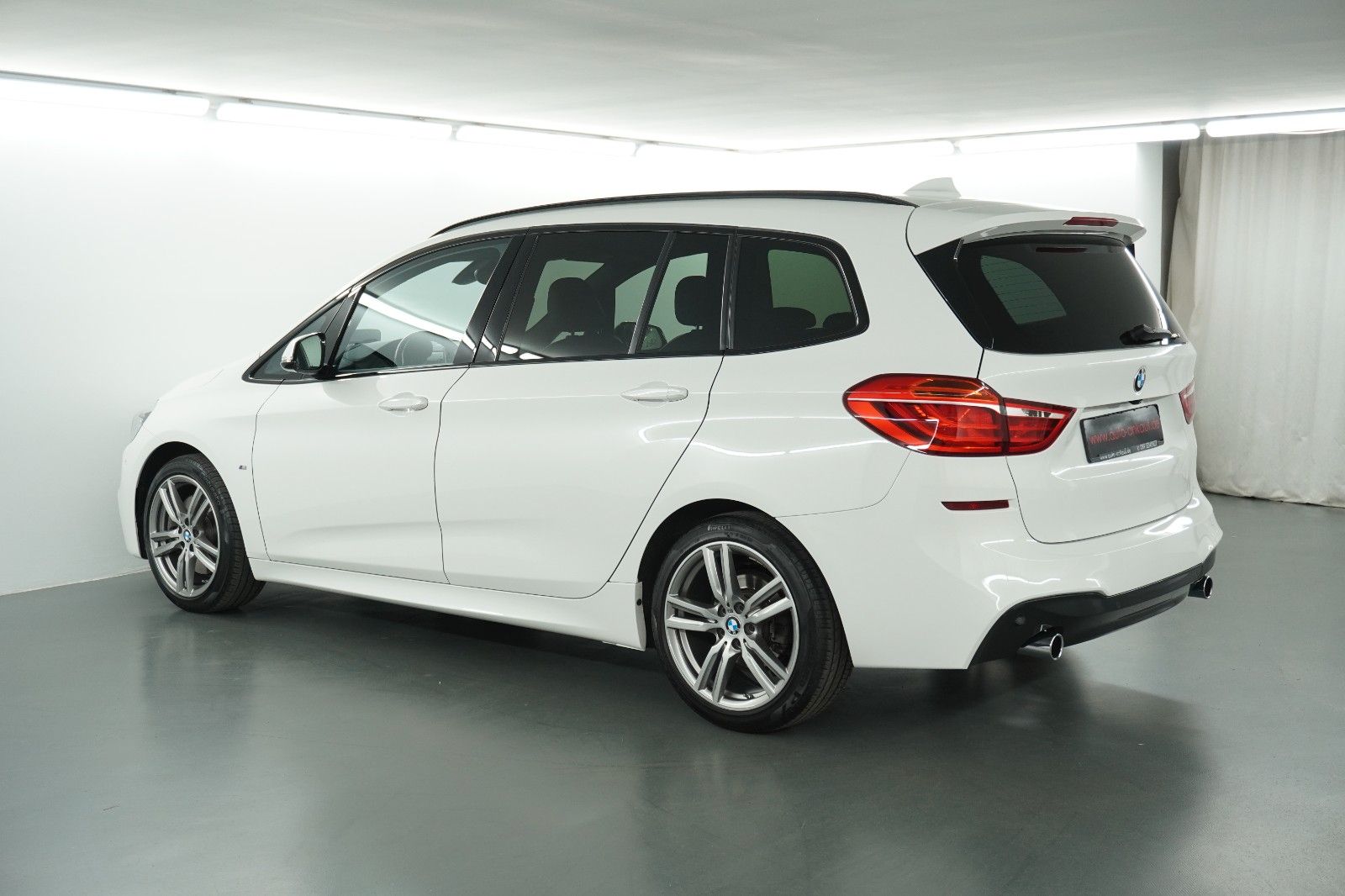 BMW 220 Gran Tourer 220 d xDrive M Sport Pano Kamera AHK LED